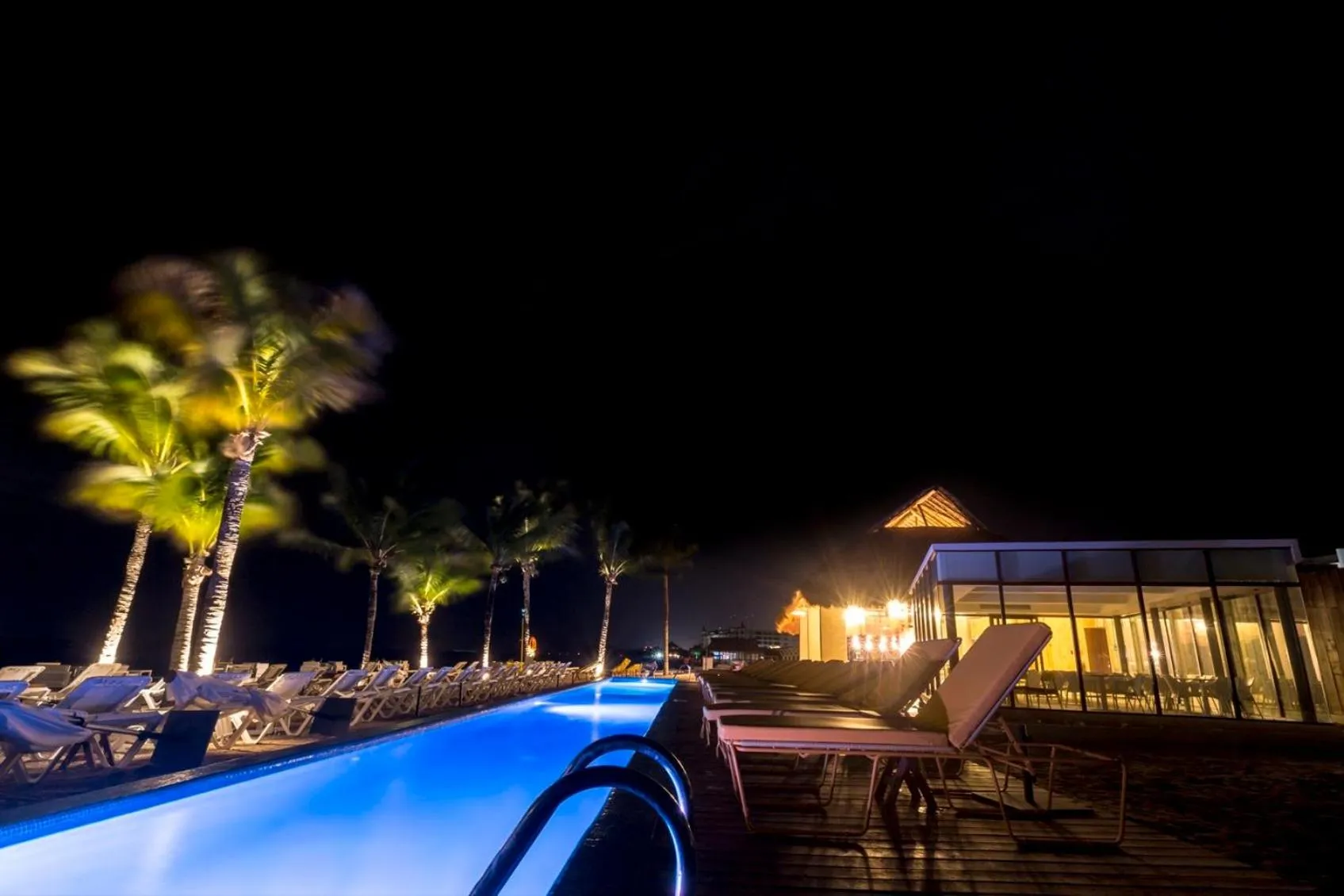 Swimming pool in Fiesta Americana Cozumel All Inclusive