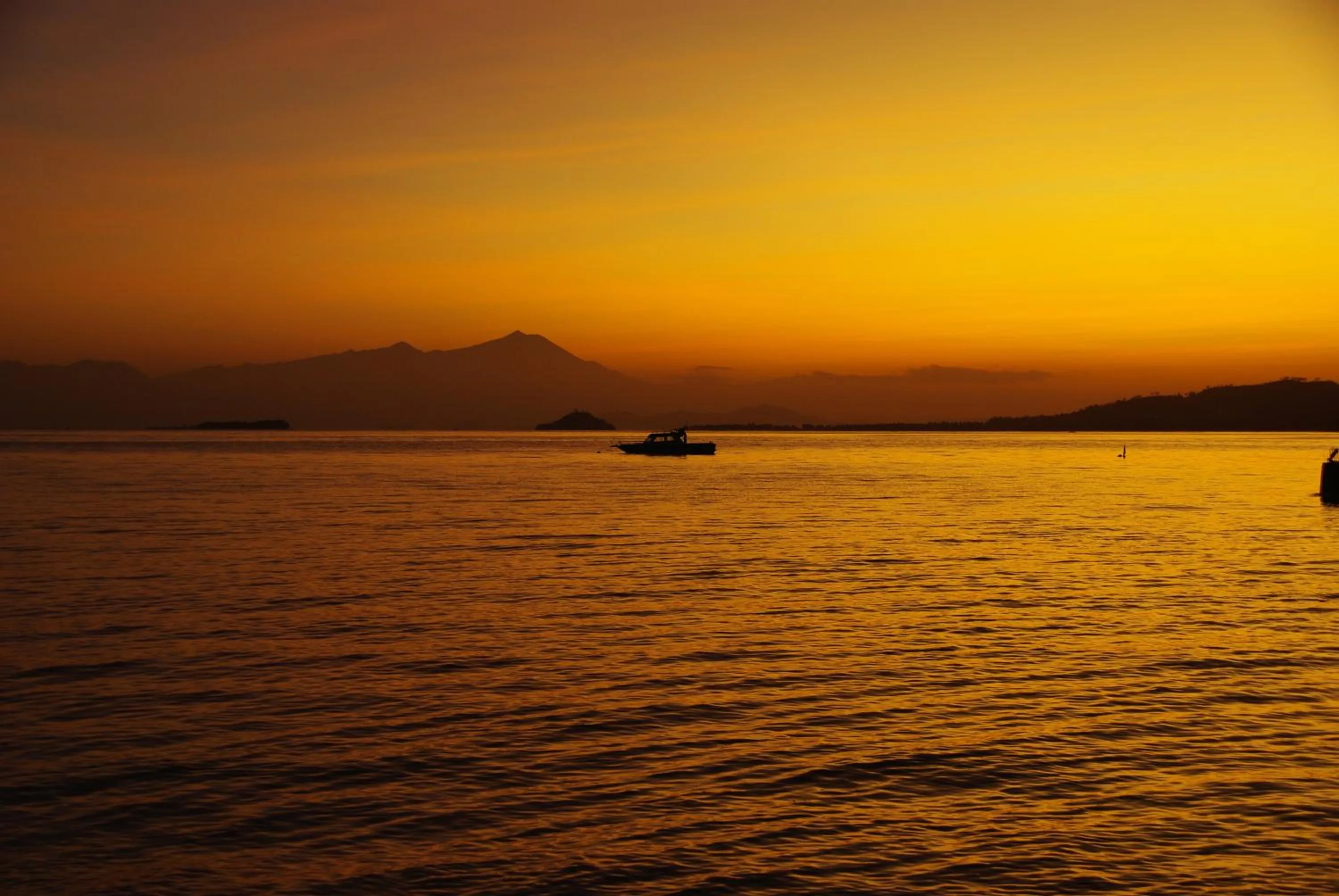 Sunrise in The High Dive Gili Gede by Ultimate Resorts