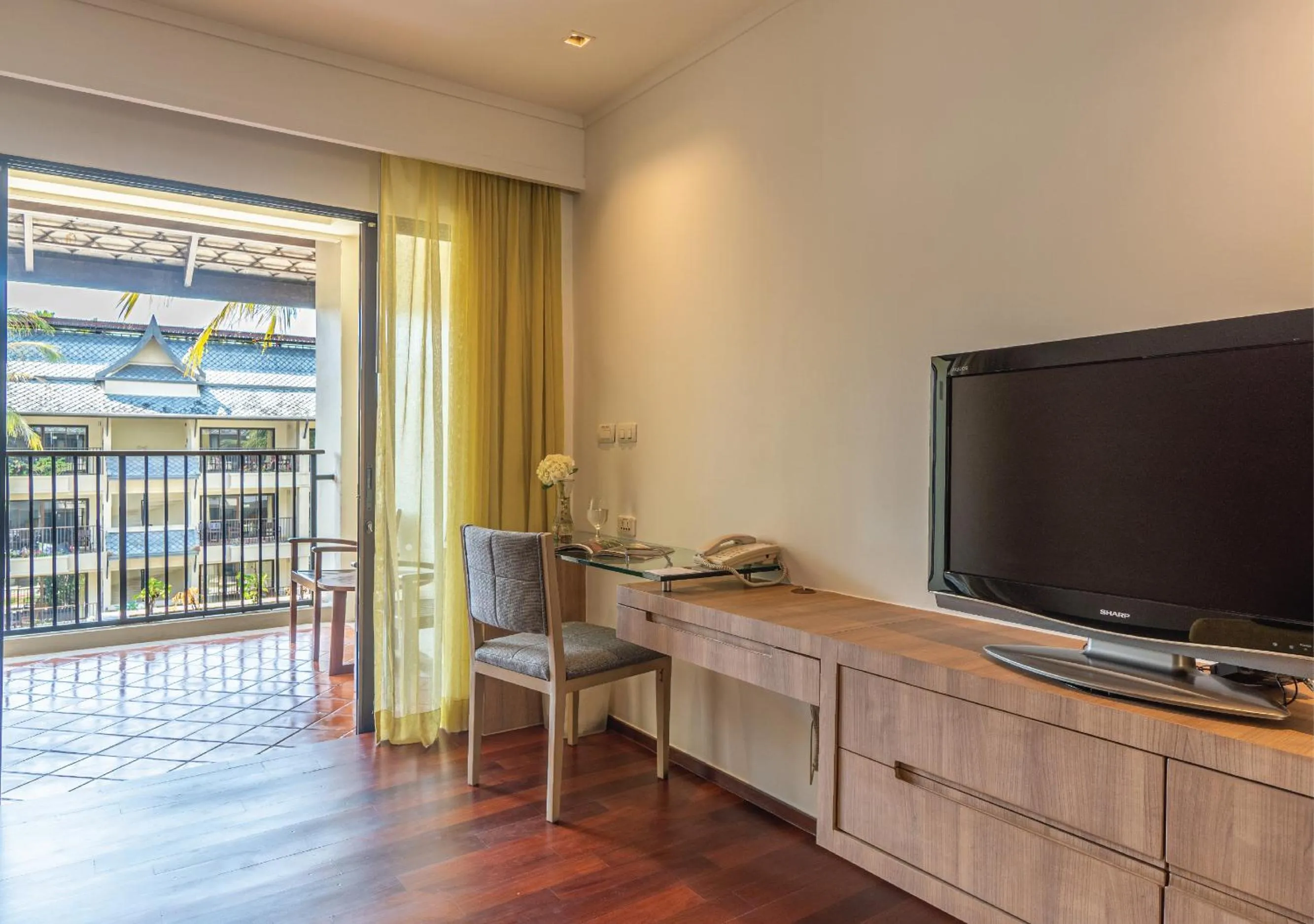 Living room in Radisson Resort and Suites Phuket