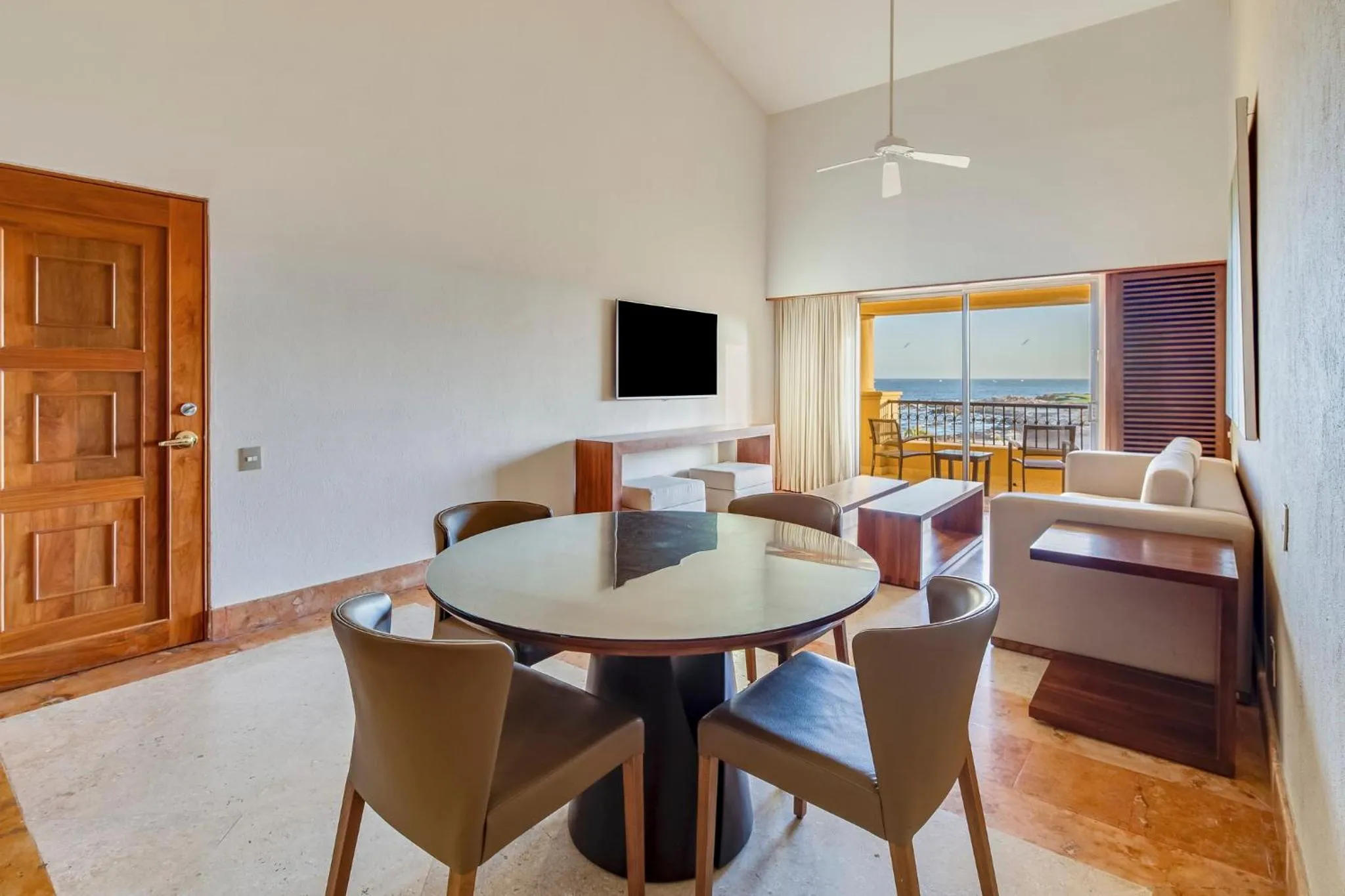 Photo of the whole room, Bed in Grand Fiesta Americana Los Cabos All Inclusive Golf & Spa