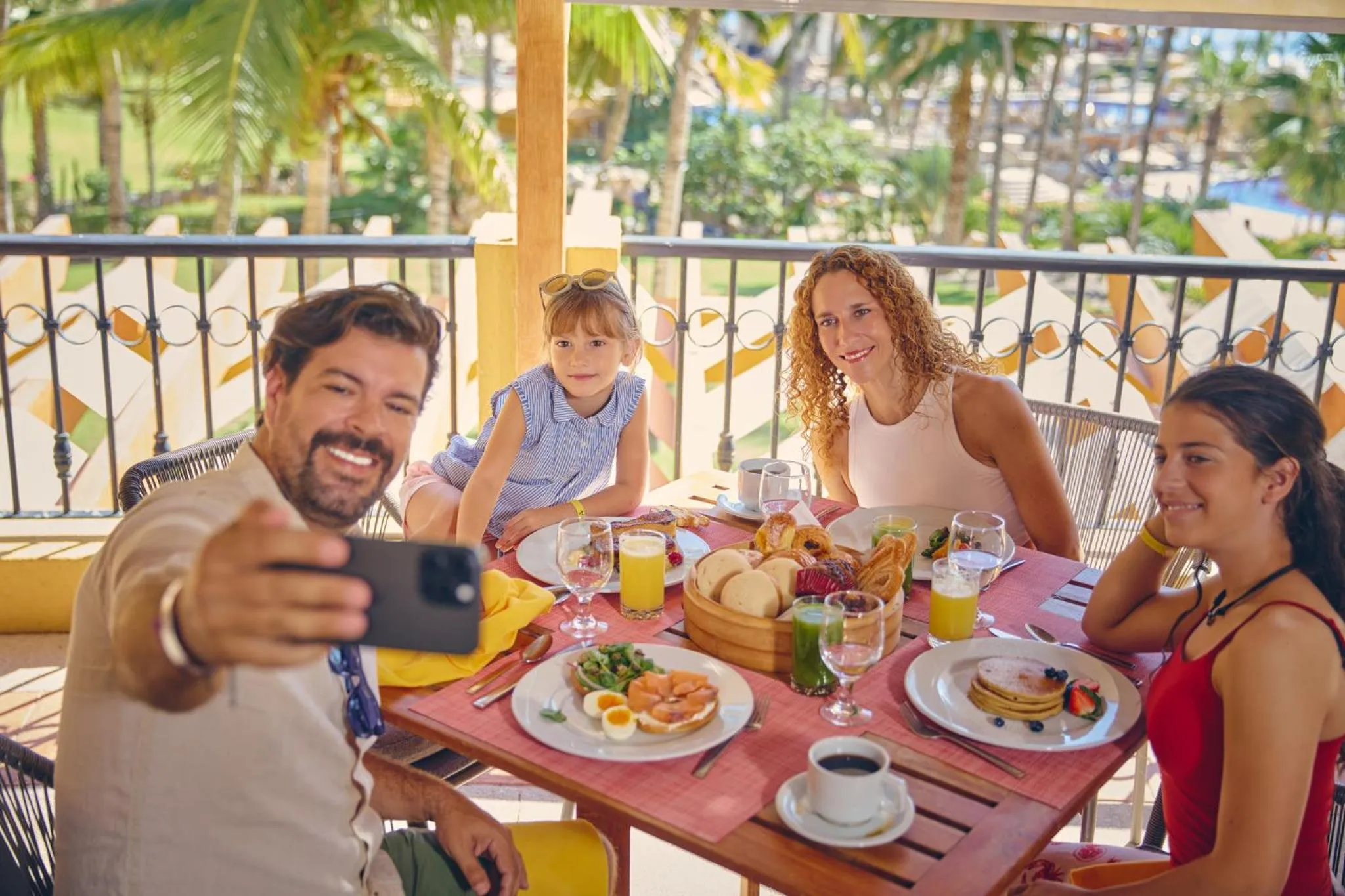 Breakfast in Grand Fiesta Americana Los Cabos All Inclusive Golf & Spa