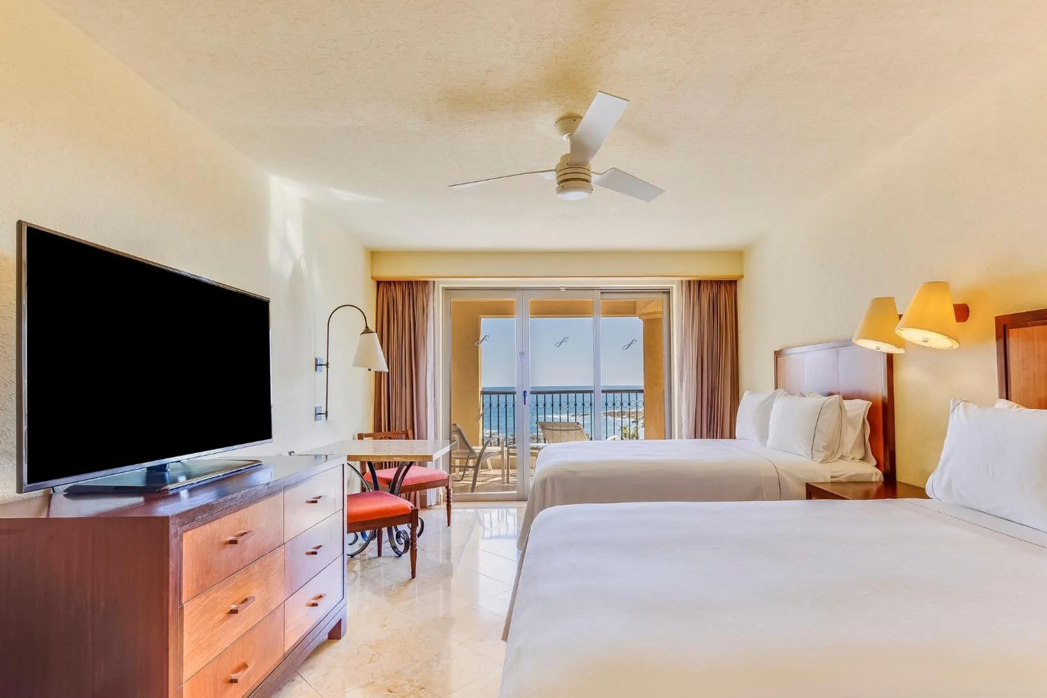 Bedroom, Bed in Grand Fiesta Americana Los Cabos All Inclusive Golf & Spa