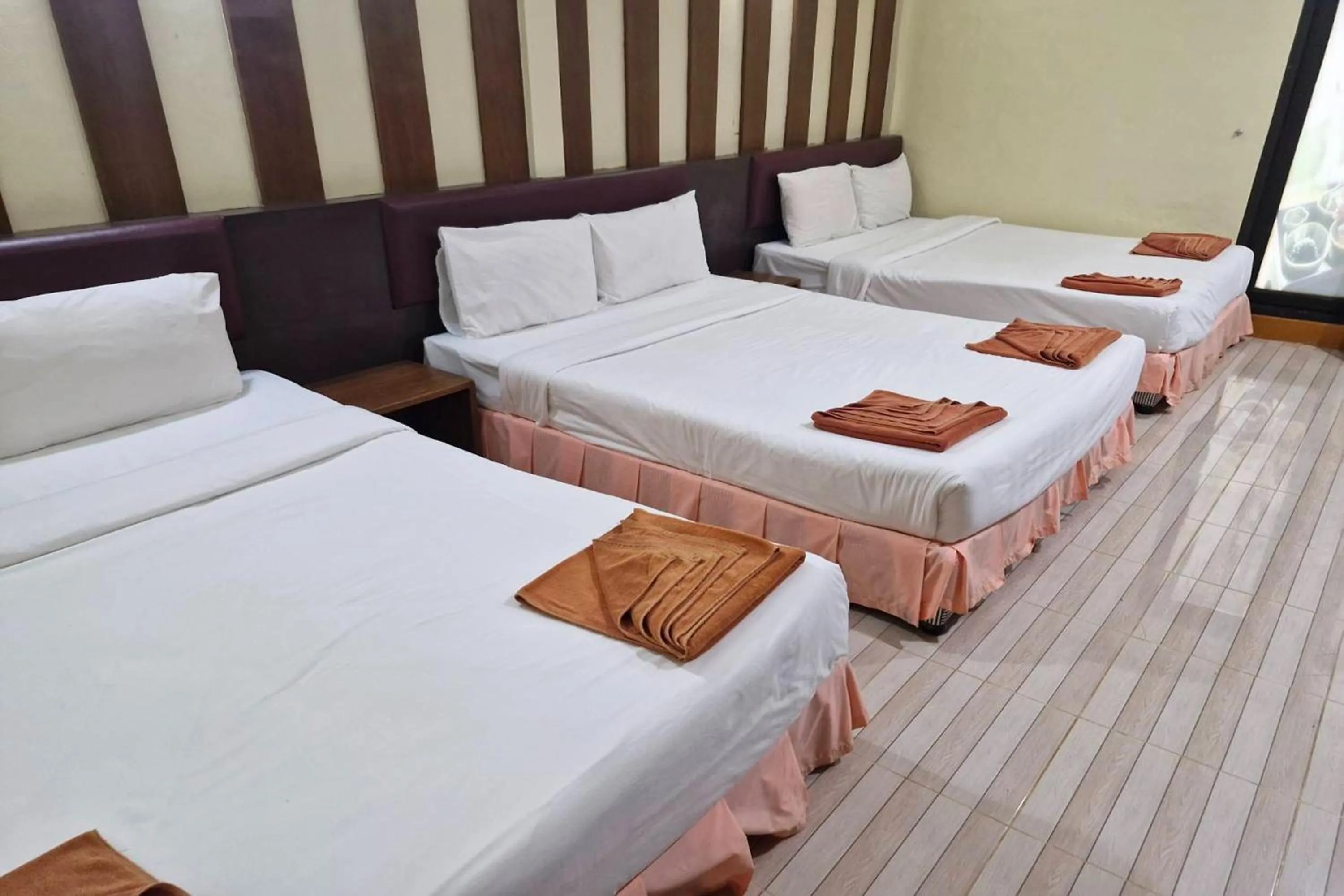 Bed in Tontarn Resort and Spa