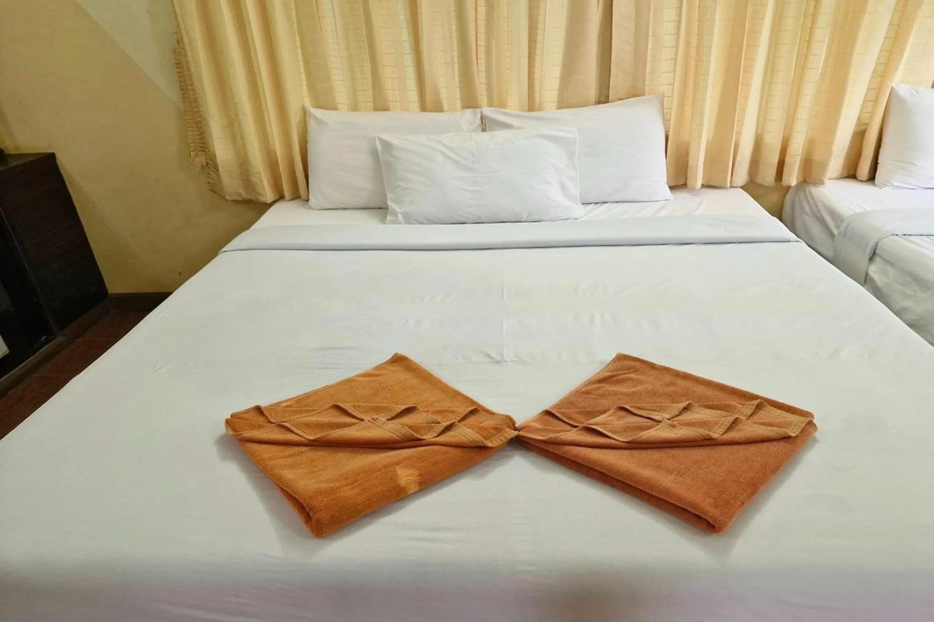 Bed in Tontarn Resort and Spa