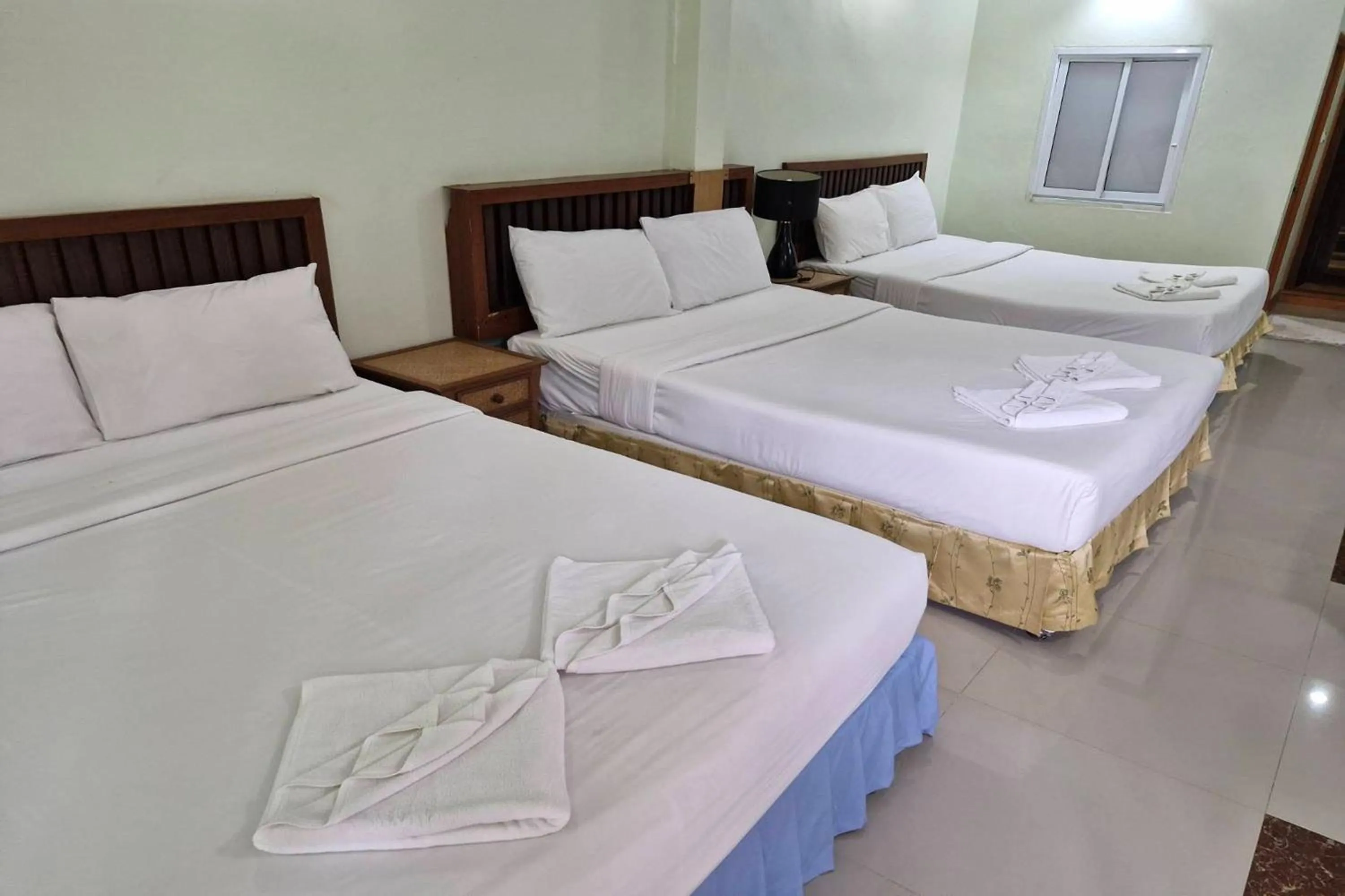 Bed in Tontarn Resort and Spa