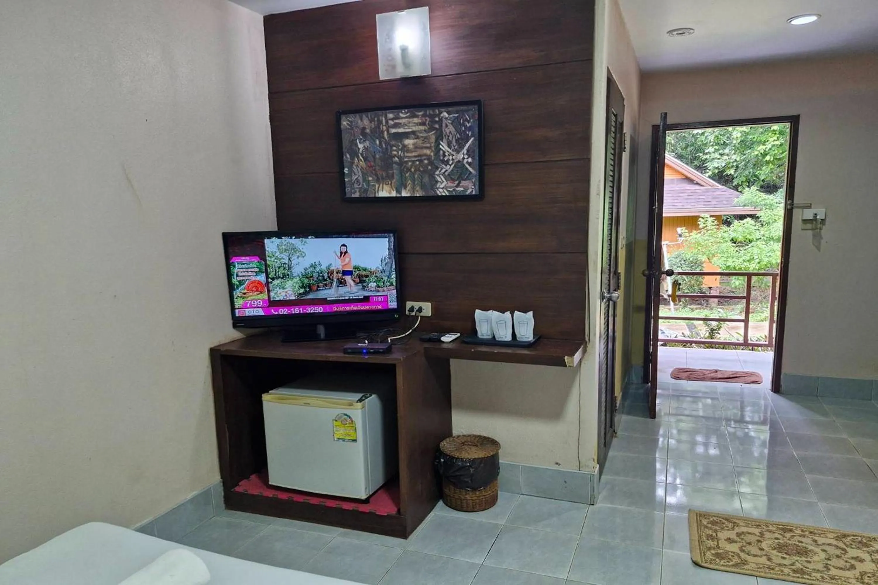 TV and multimedia in Tontarn Resort and Spa