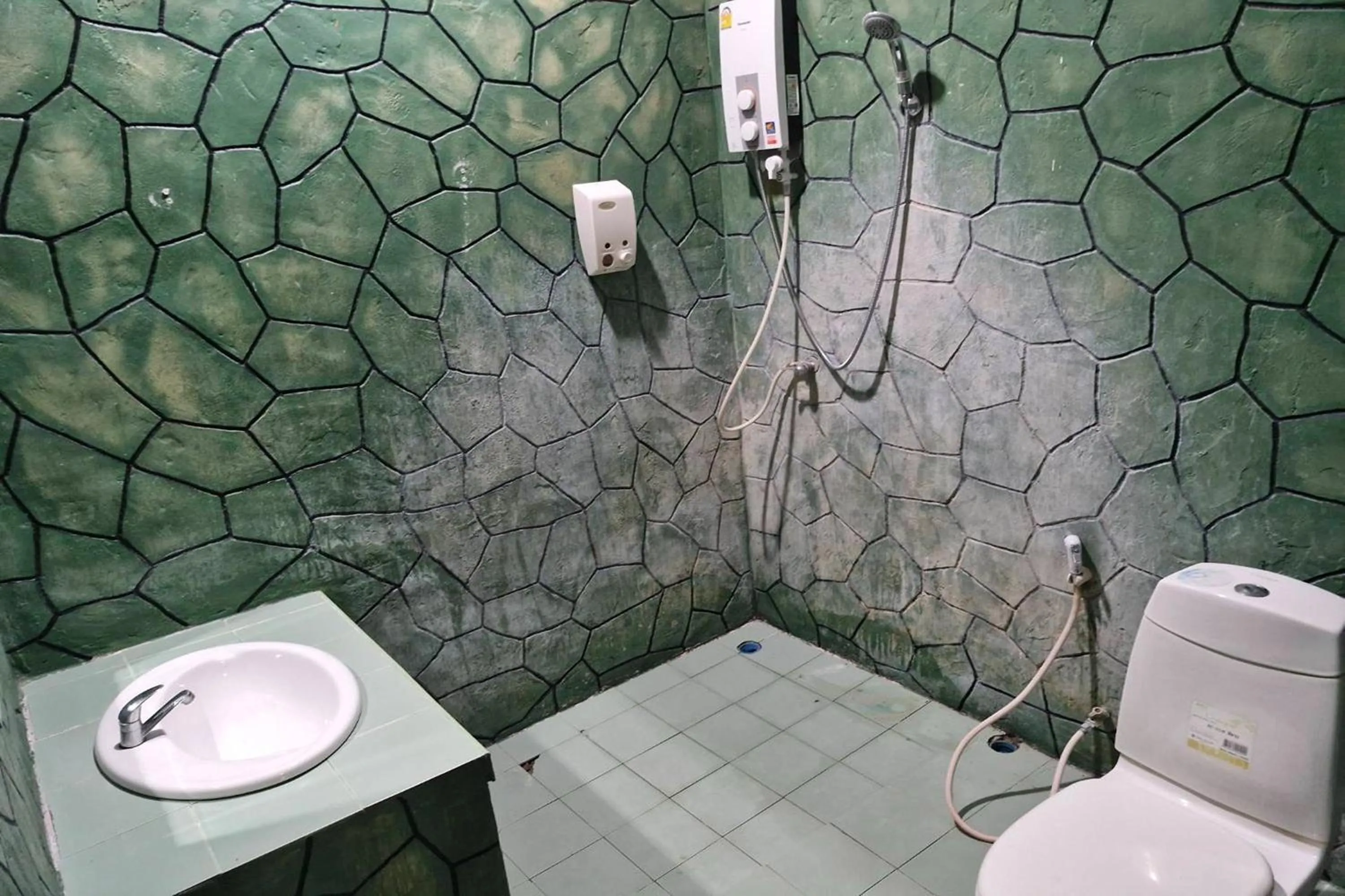 Shower in Tontarn Resort and Spa