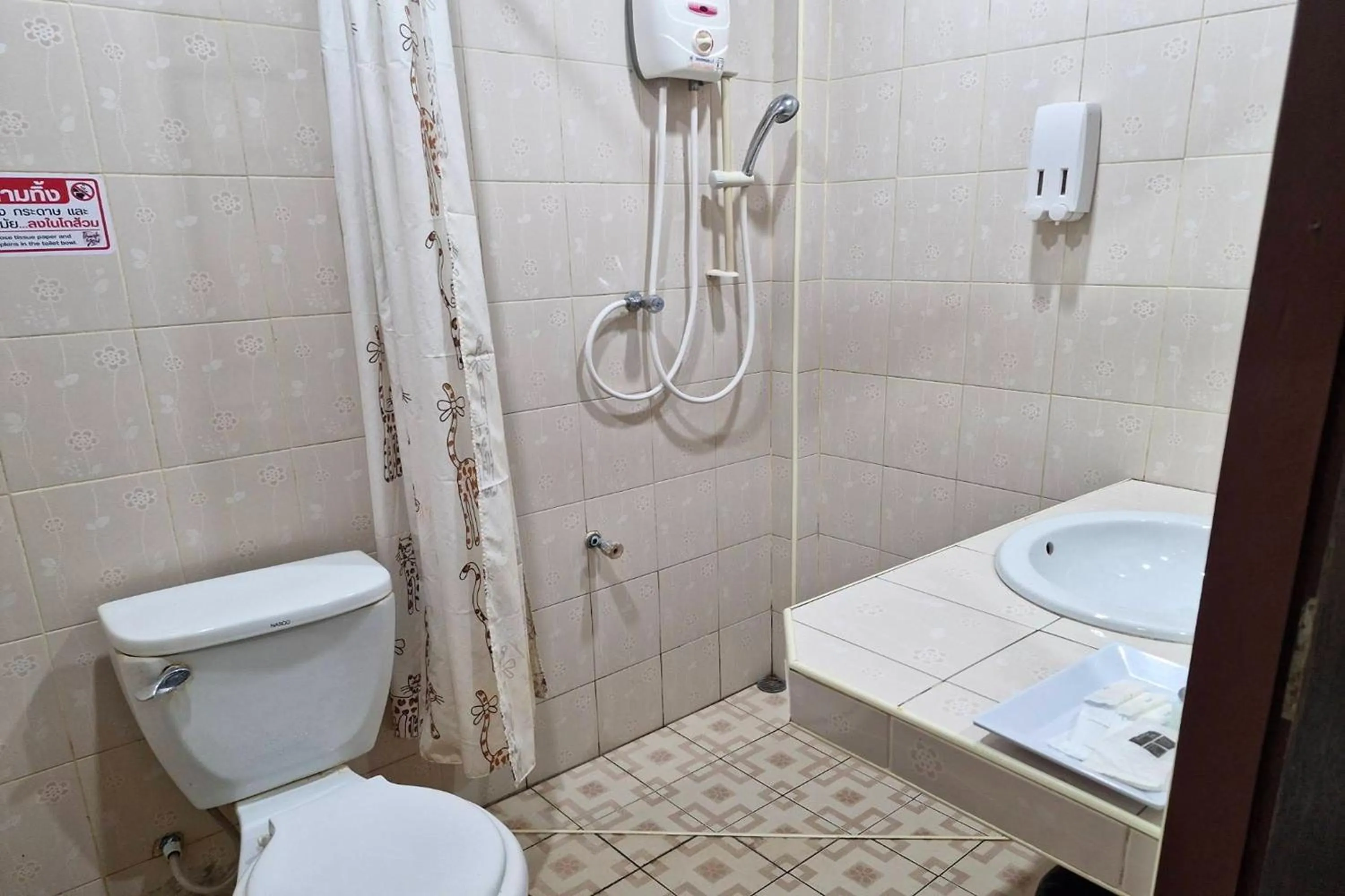 Shower in Tontarn Resort and Spa