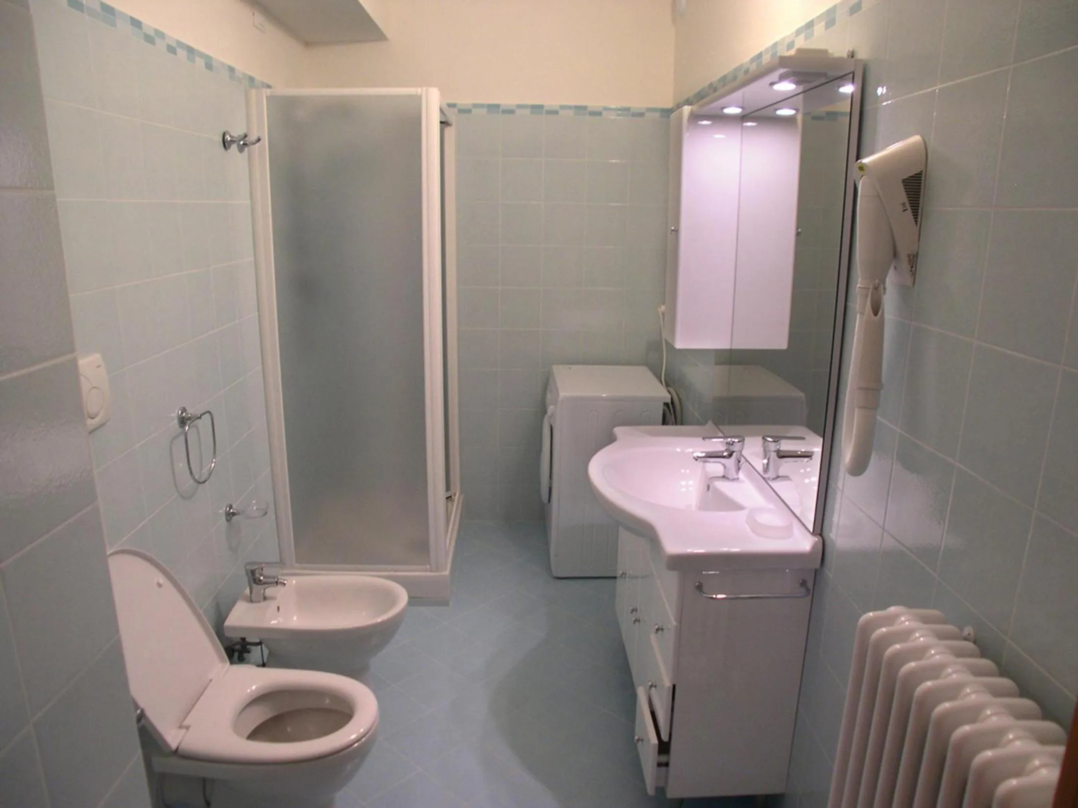 Toilet in Residence I Delfini