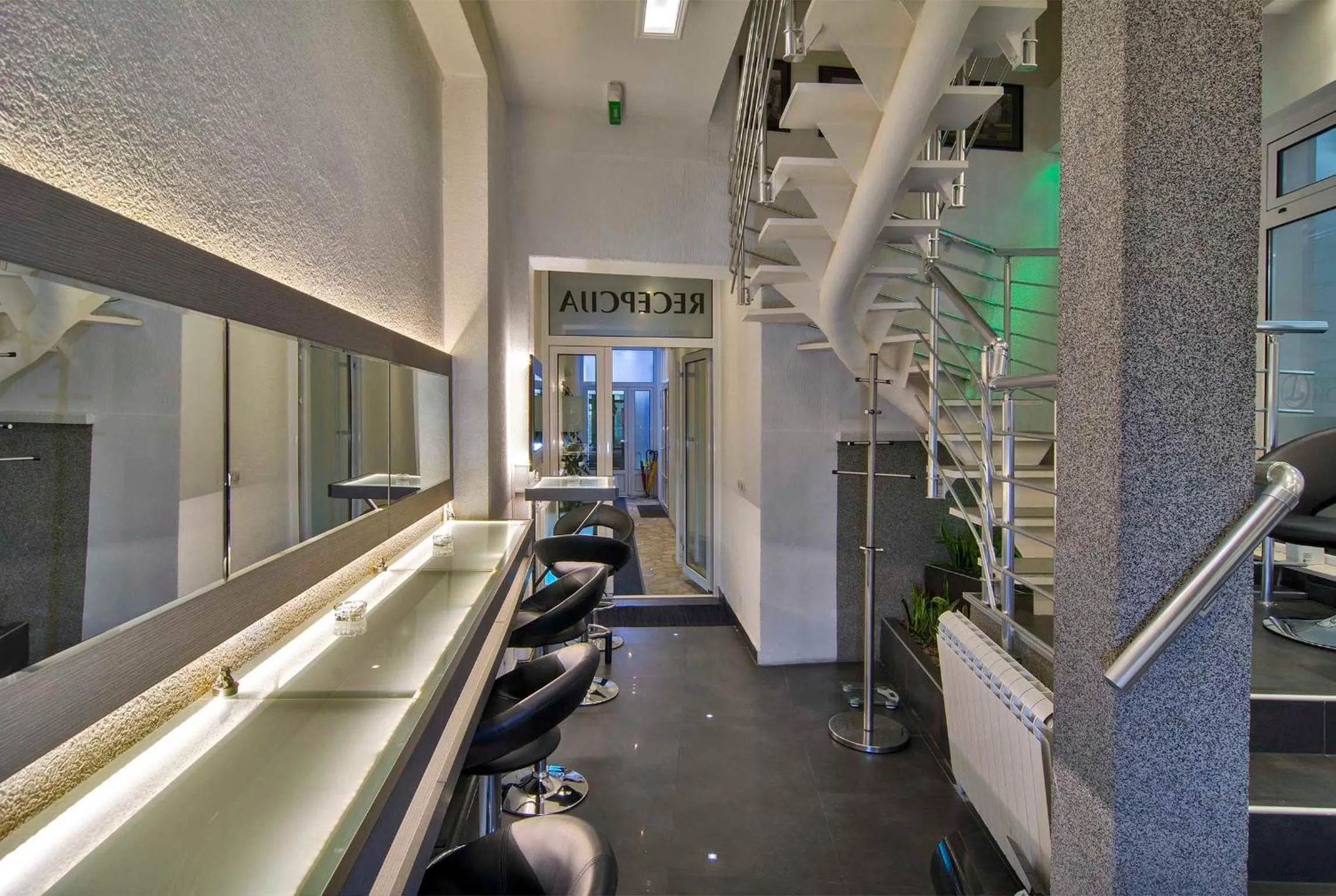 Lobby or reception in Garni hotel King