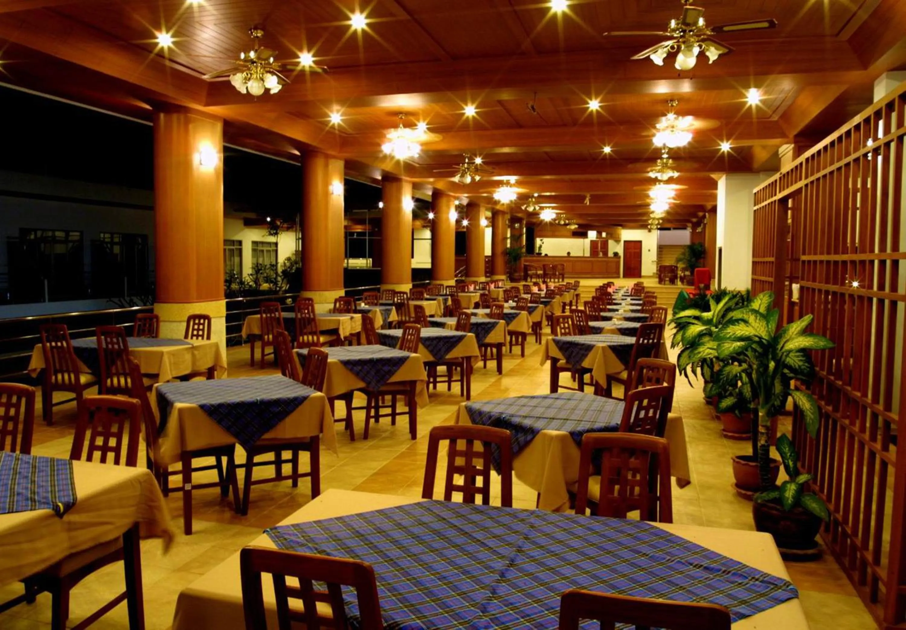 Restaurant/places to eat in Samui First House Hotel