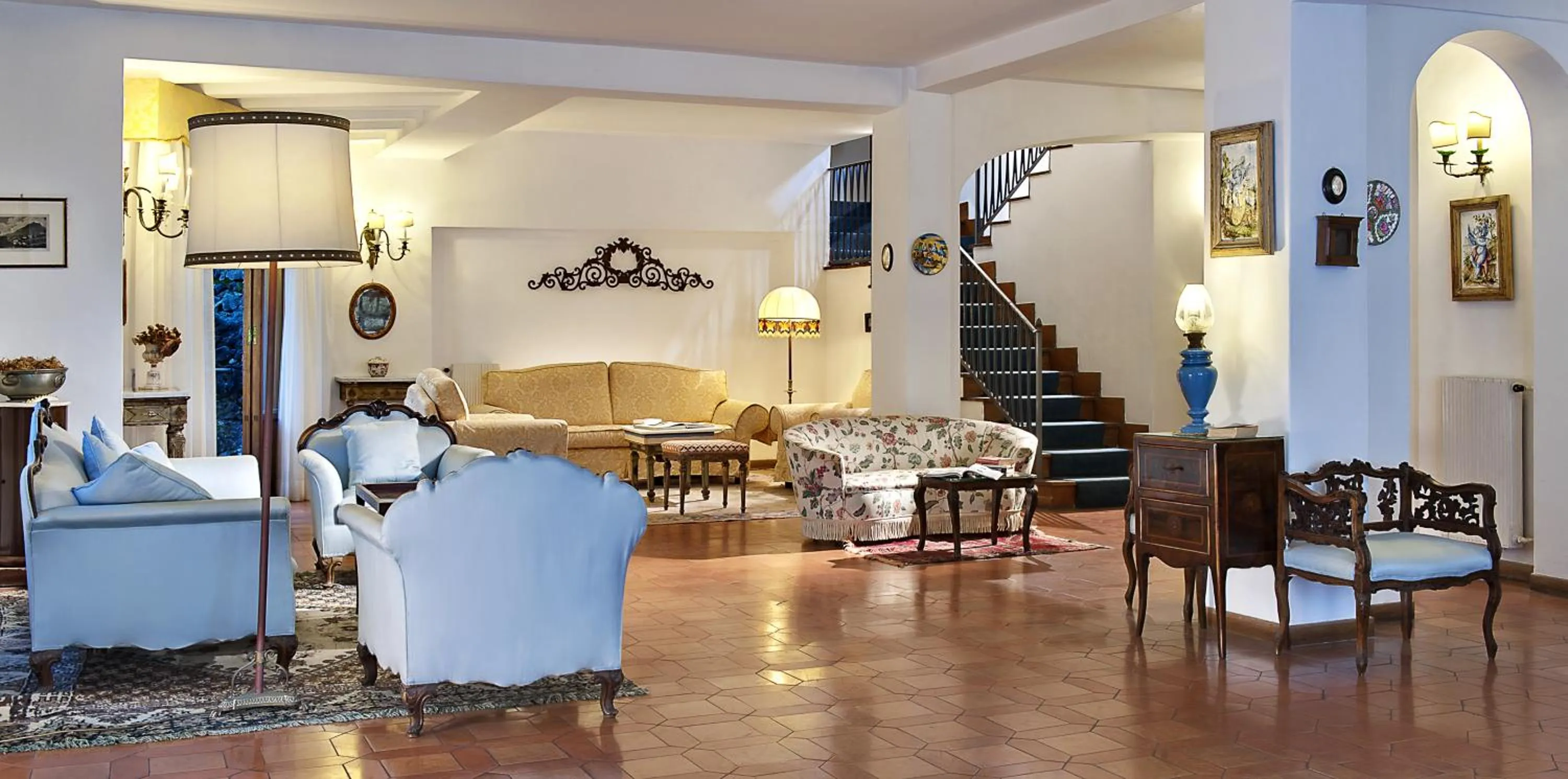 Library in Hotel La Villarosa Terme