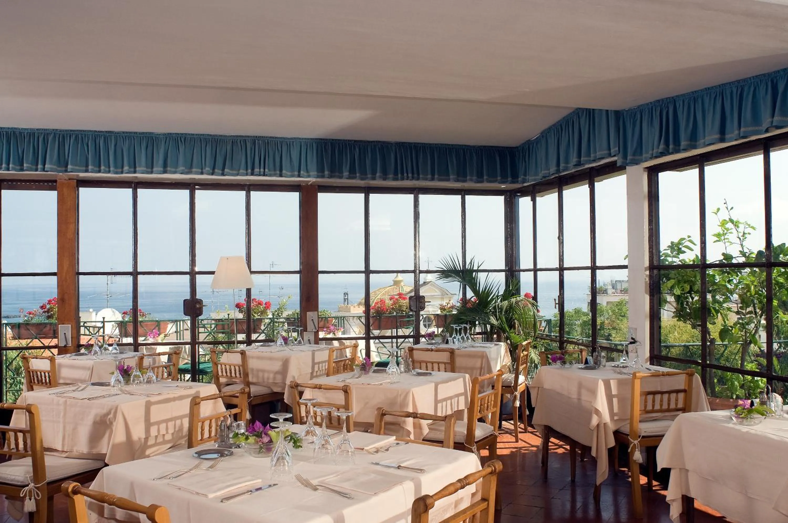Restaurant/places to eat in Hotel La Villarosa Terme