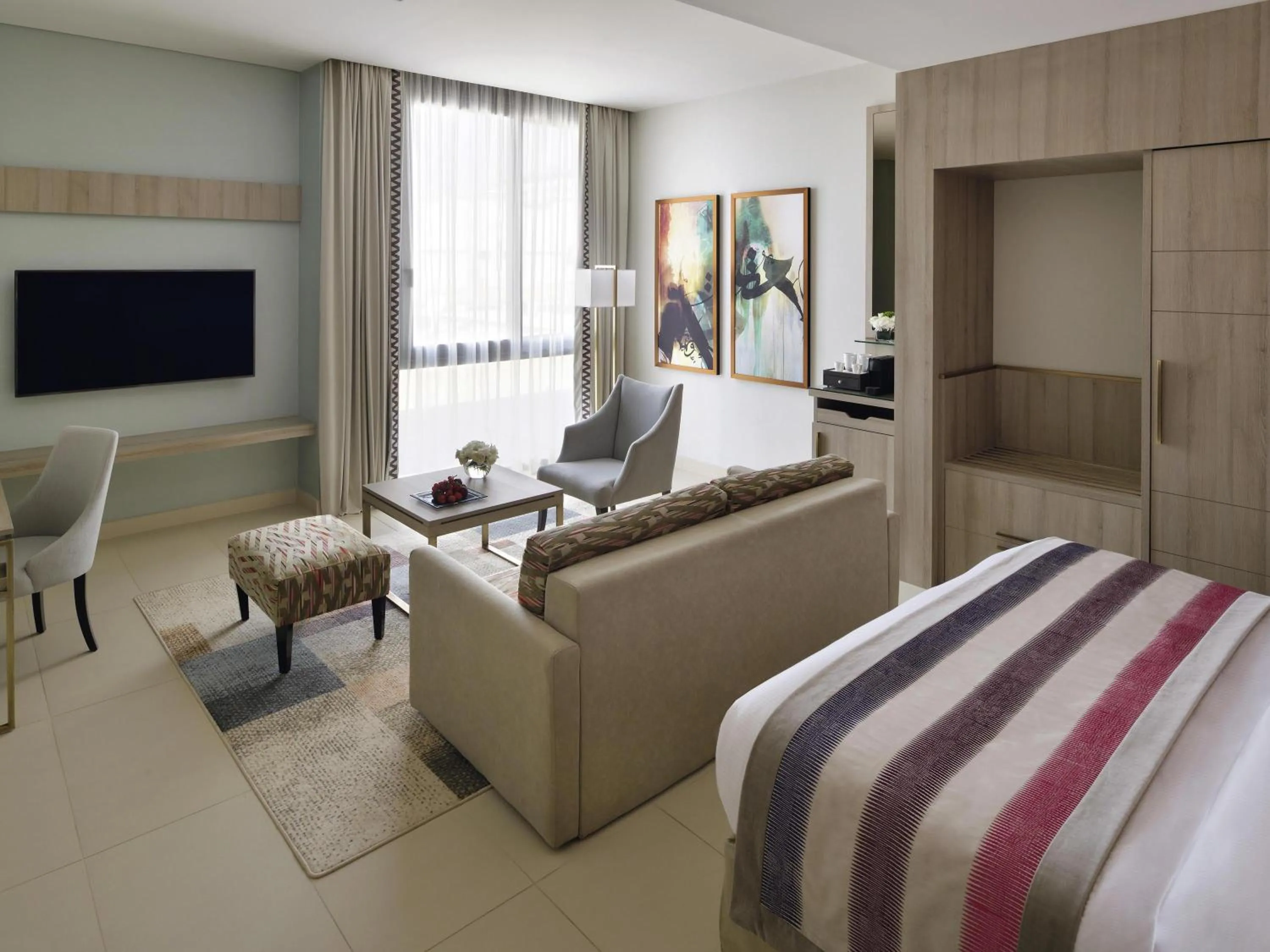 Bedroom, Bed in Mövenpick Hotel Tahlia Jeddah