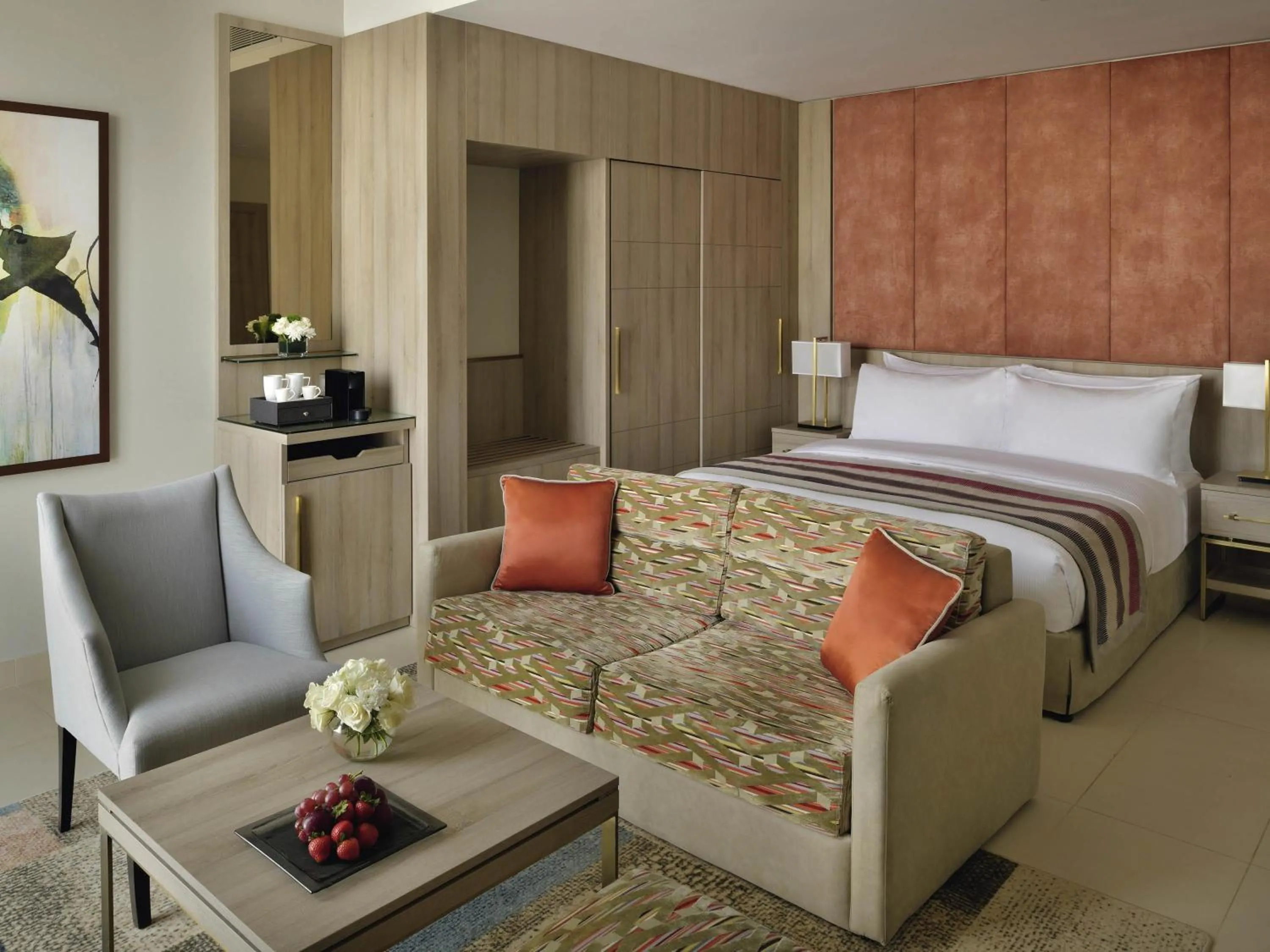 Bedroom, Bed in Mövenpick Hotel Tahlia Jeddah