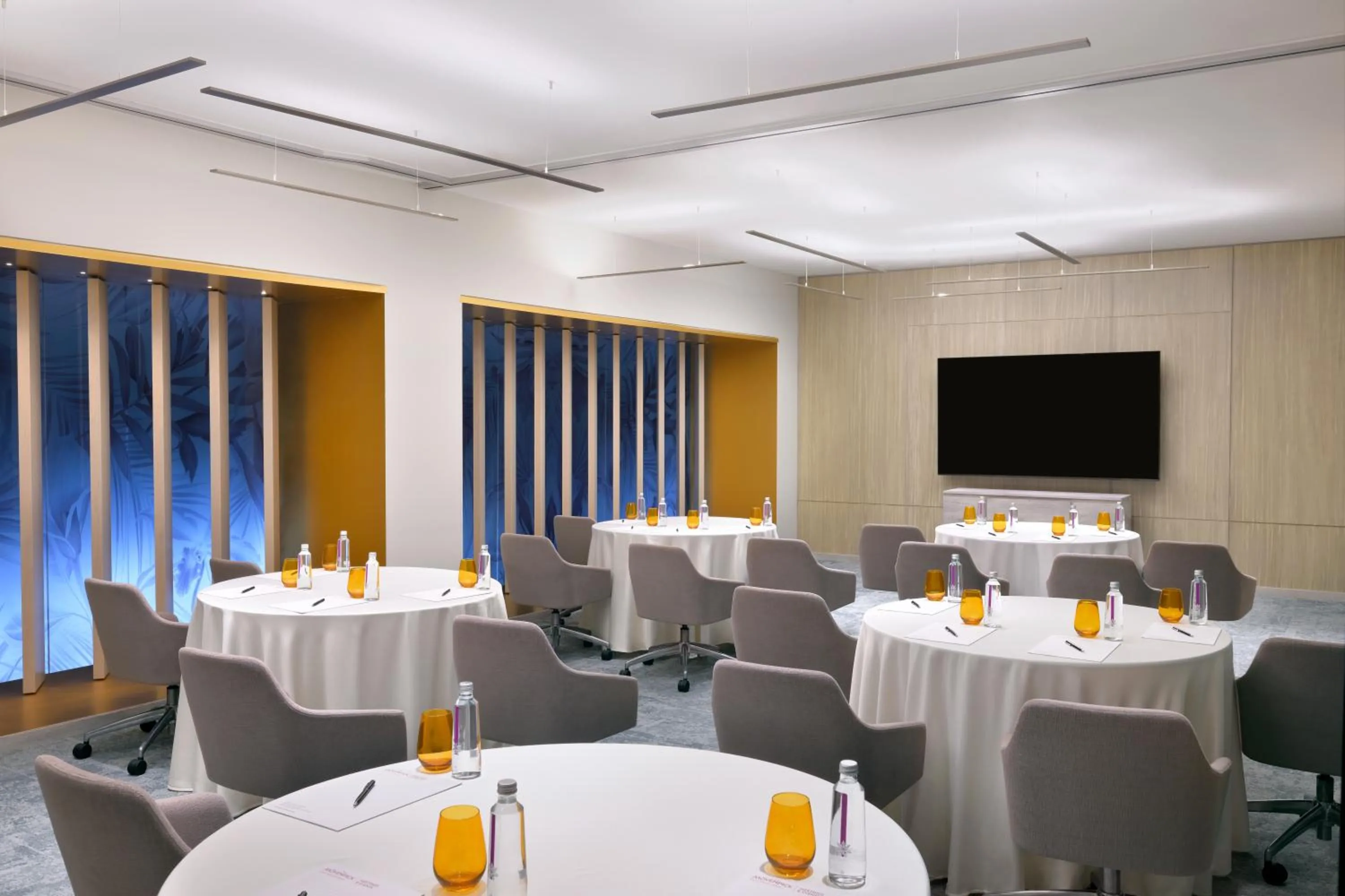 Restaurant/places to eat in Mövenpick Hotel Tahlia Jeddah