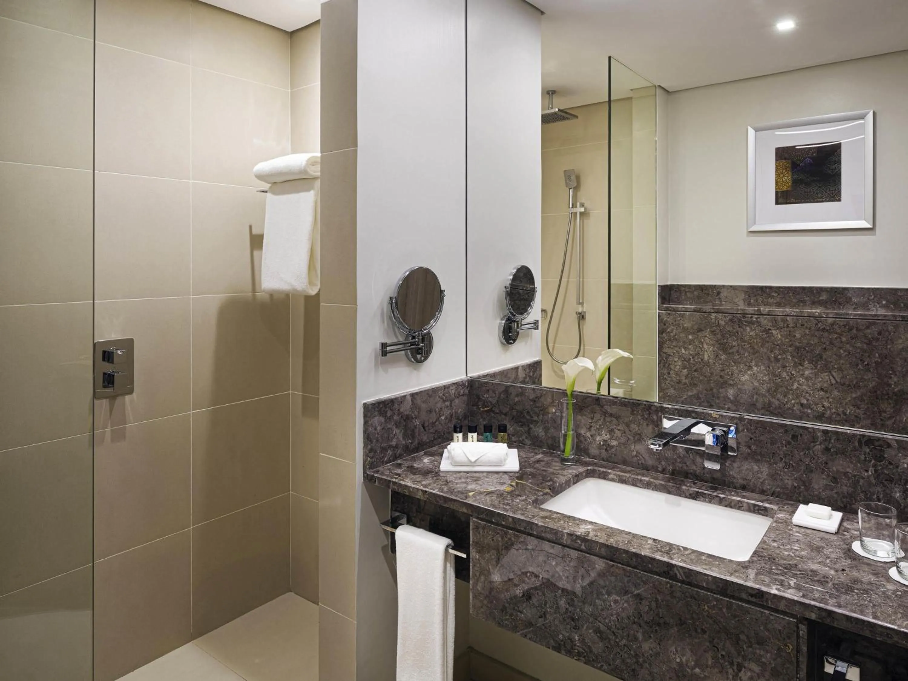 Bedroom in Mövenpick Hotel Tahlia Jeddah