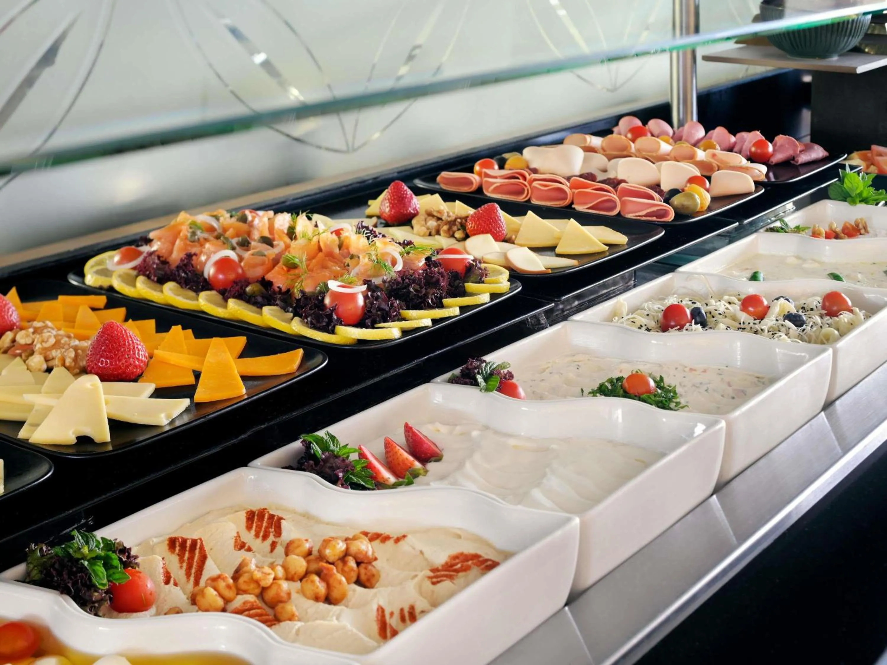 Breakfast in Mövenpick Hotel Tahlia Jeddah