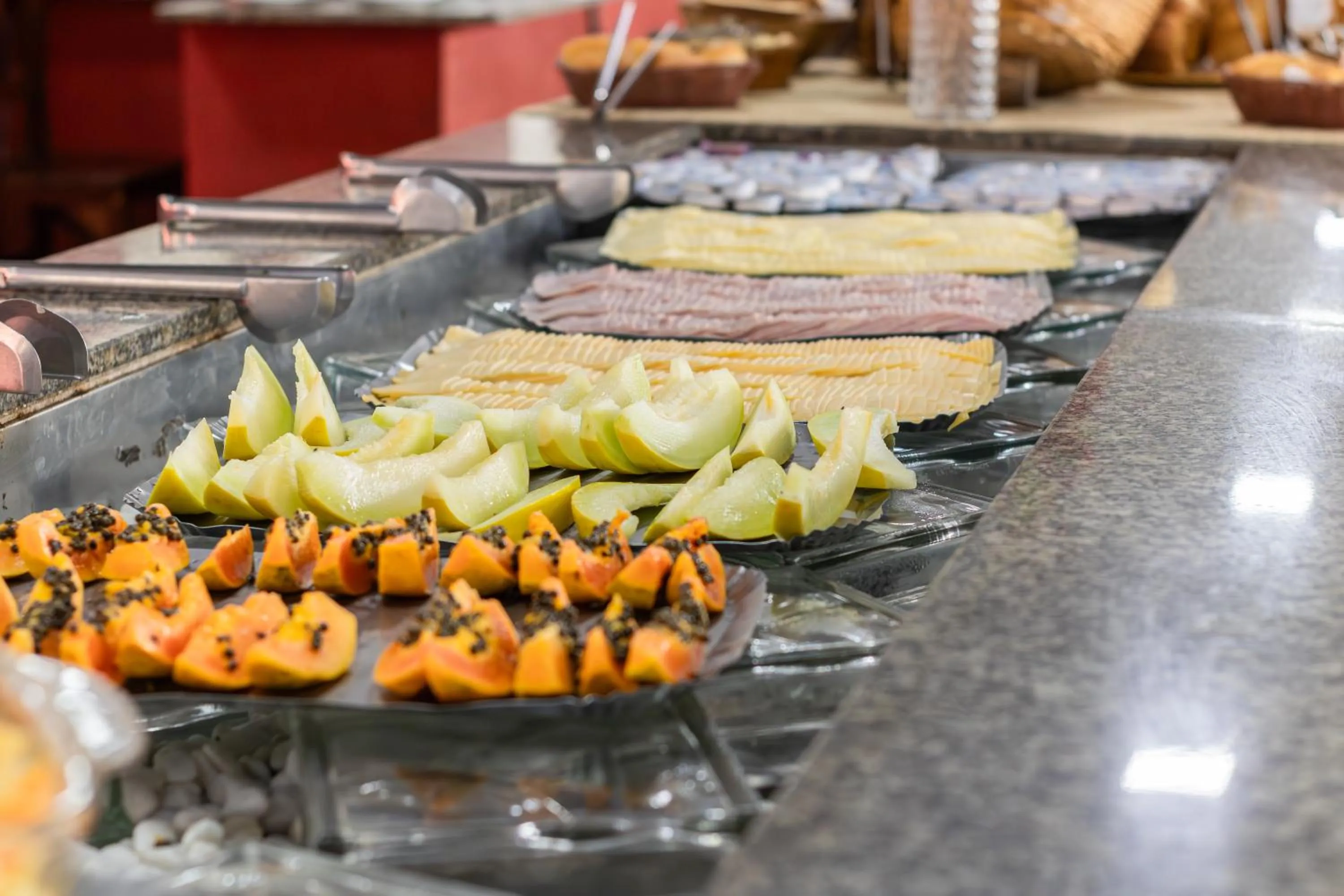 Food and drinks in Ilha Morena Praia Hotel