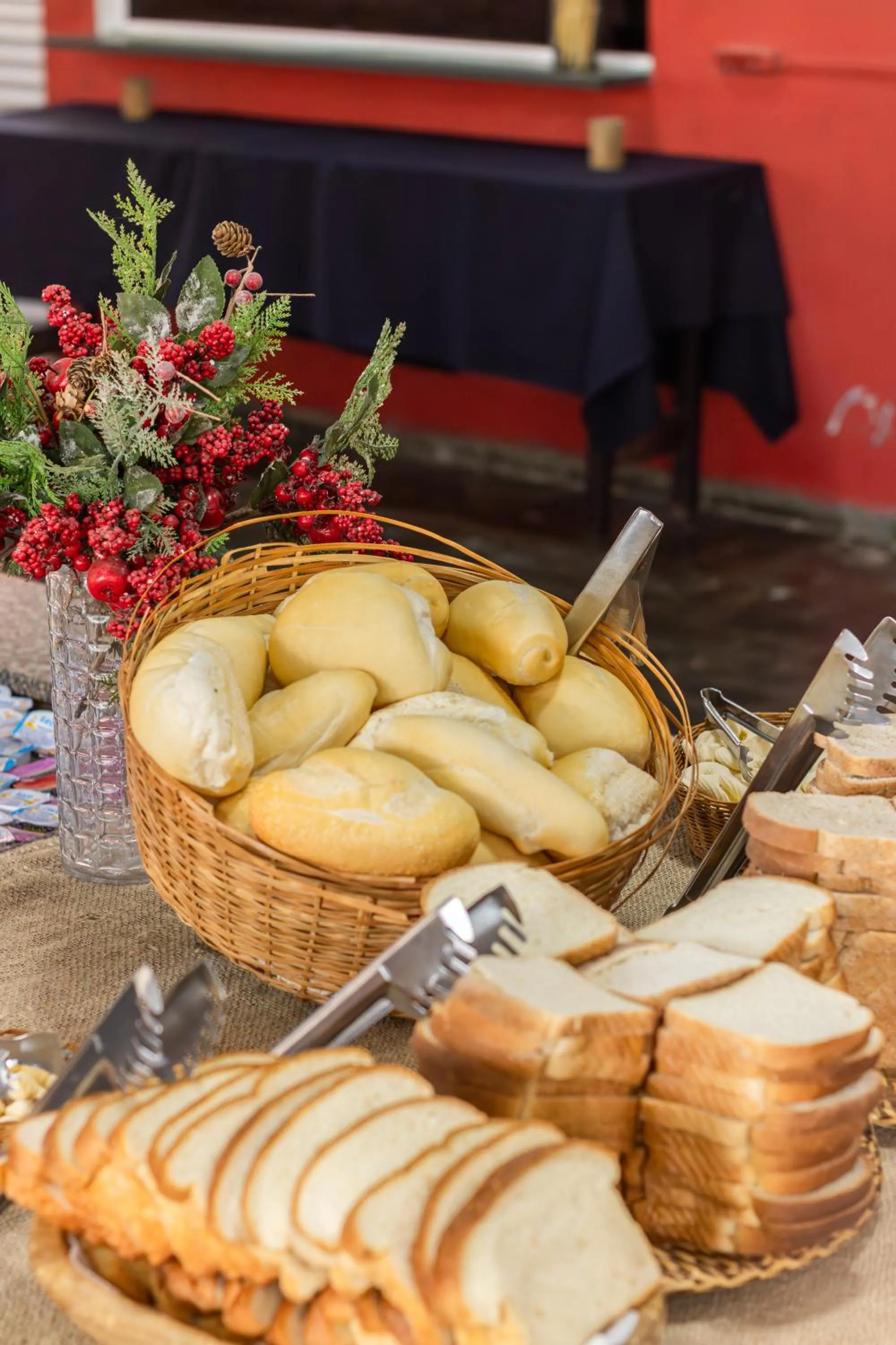 Food and drinks in Ilha Morena Praia Hotel