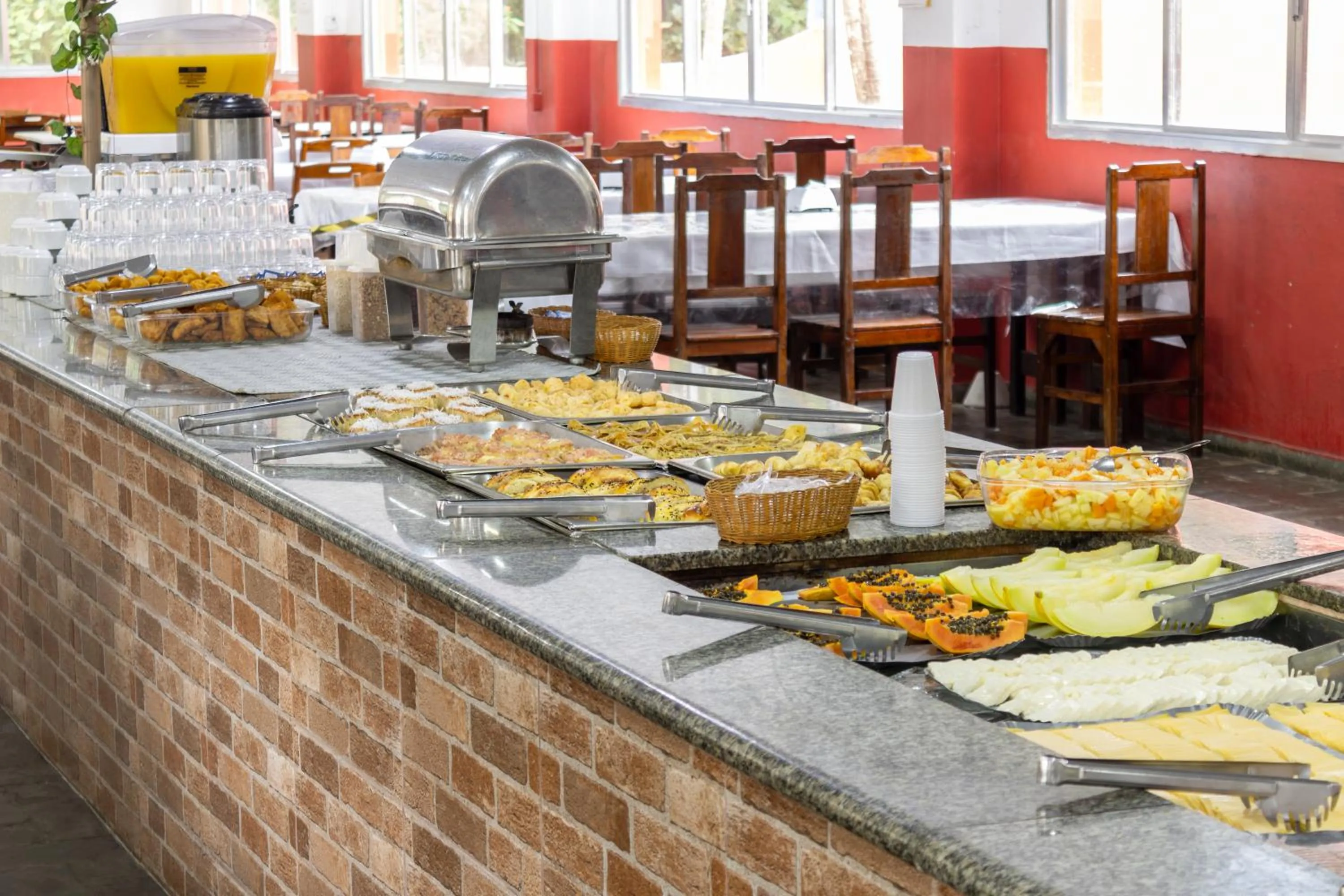 Restaurant/places to eat in Ilha Morena Praia Hotel