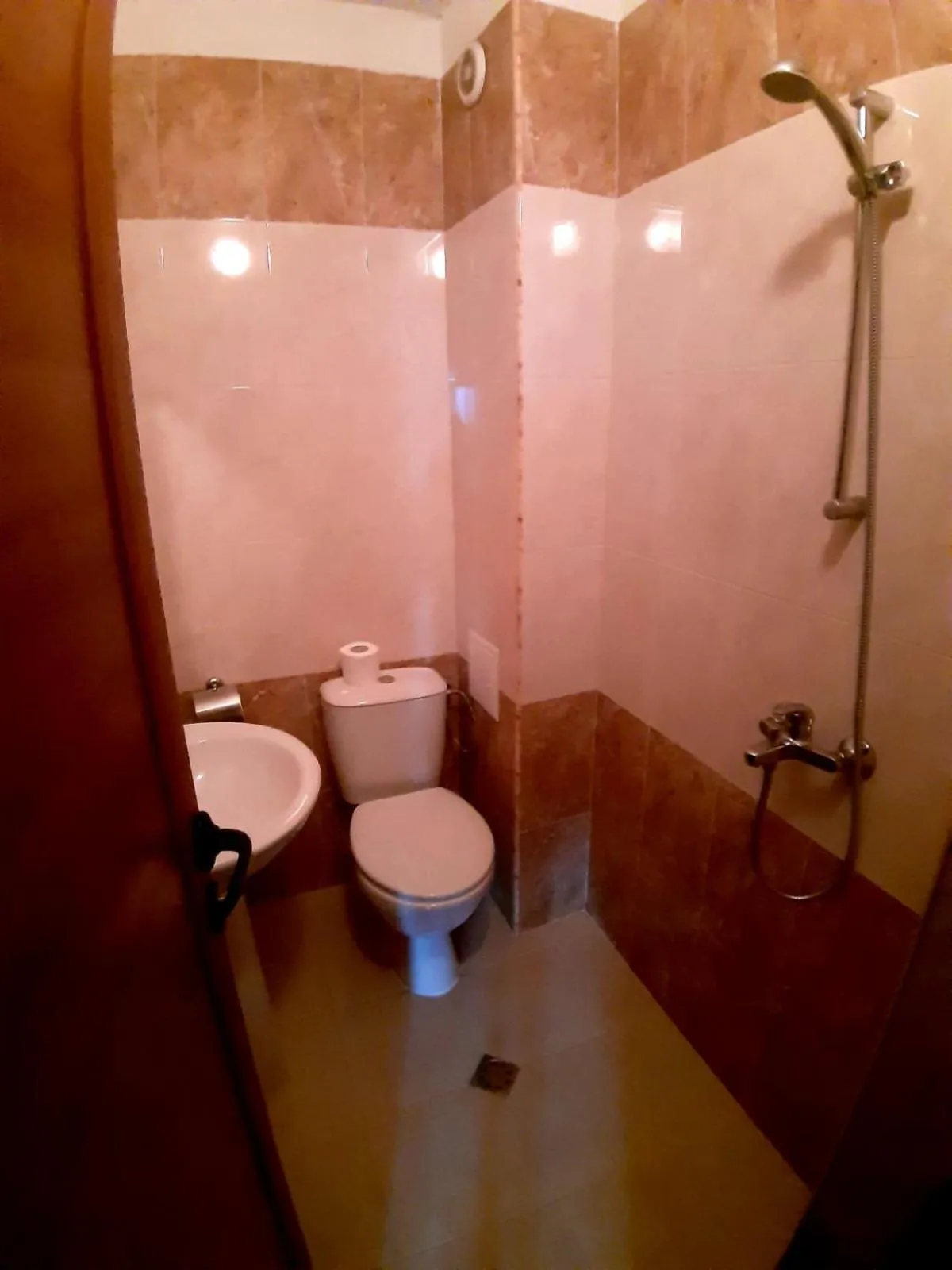 Bathroom in Family Hotel Pautalia