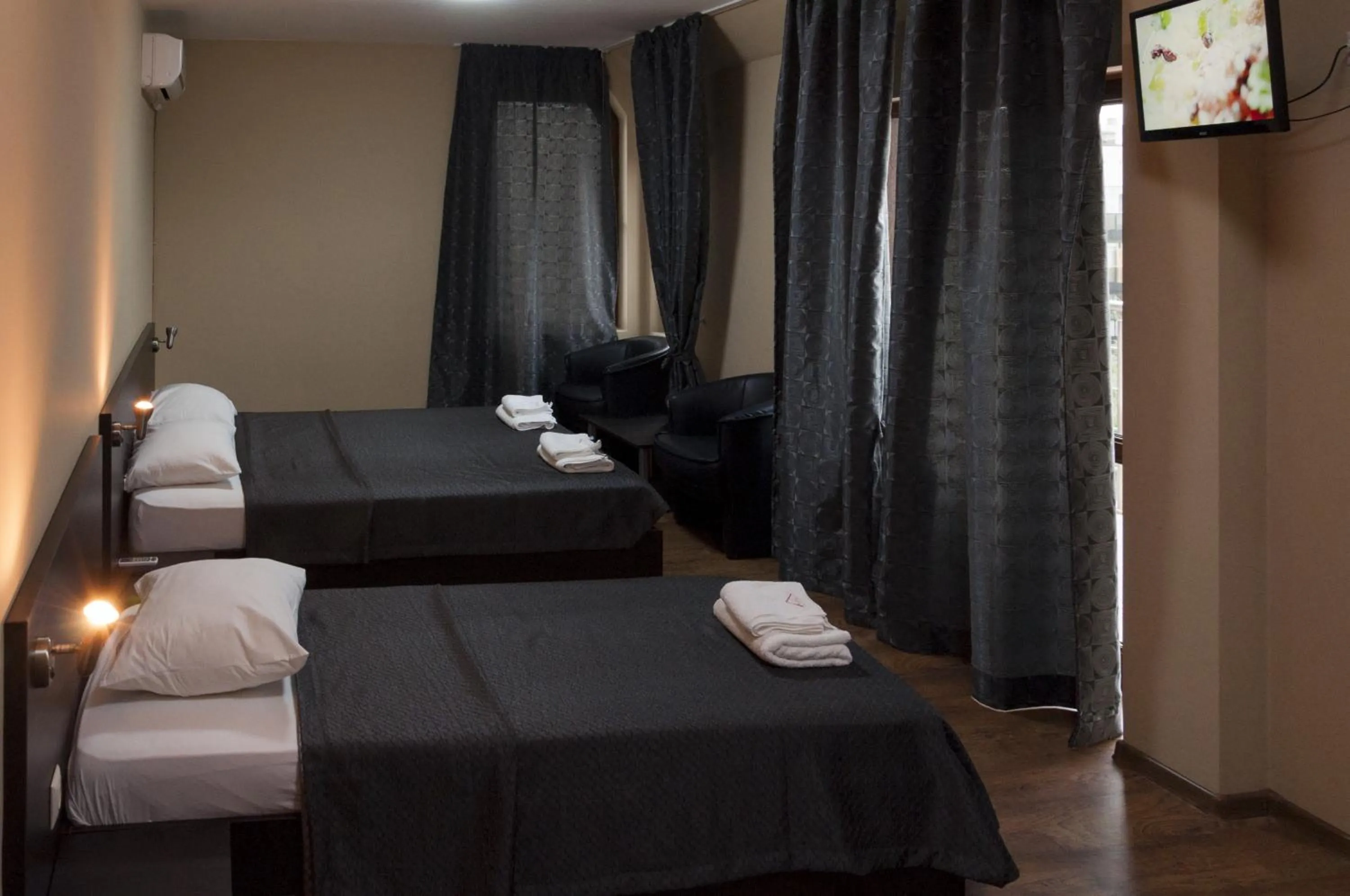 Bedroom, Bed in Family Hotel Pautalia