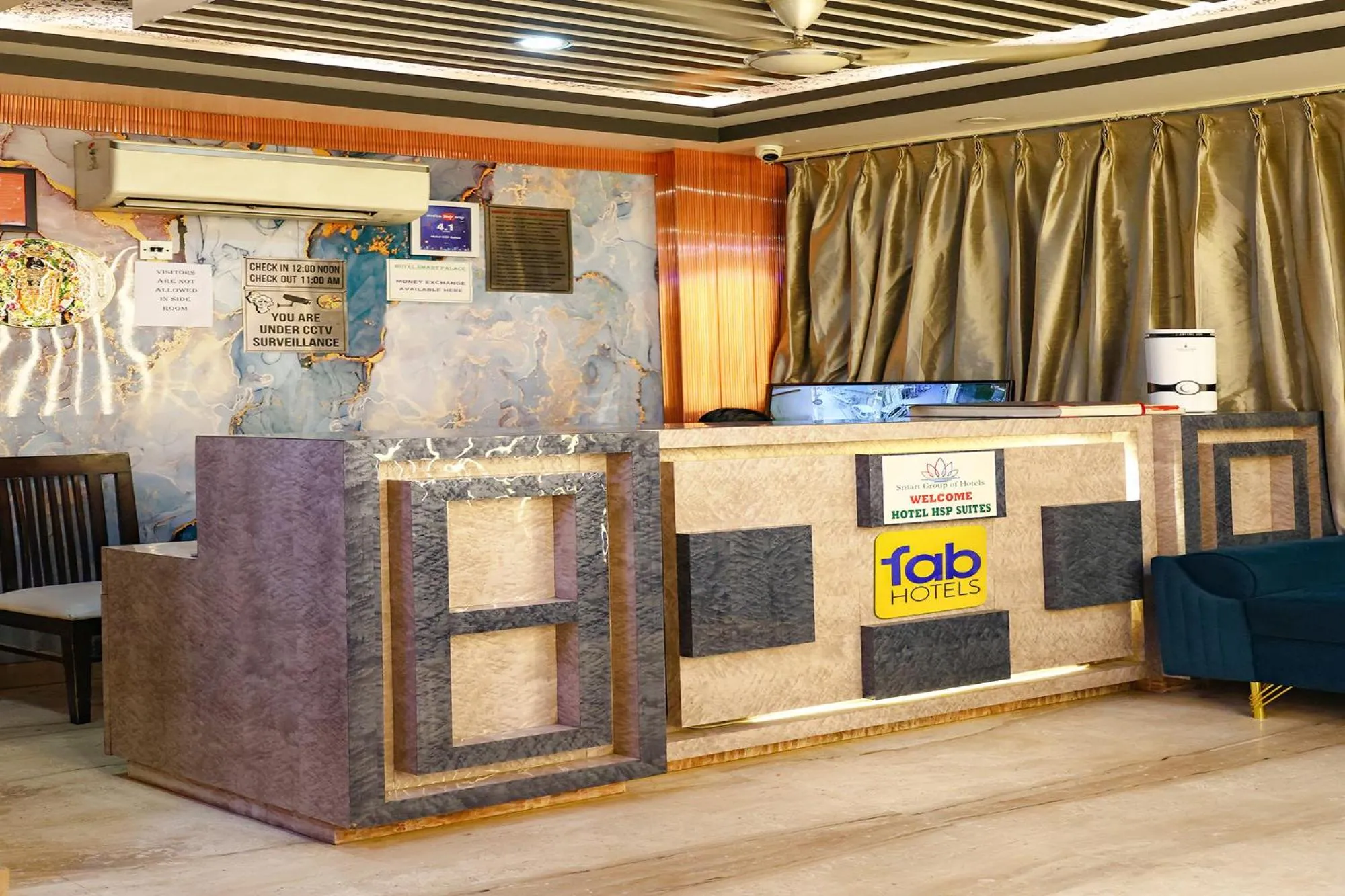 Lobby or reception in Hotel HSP Suites - Nr IGI Airport, New Delhi