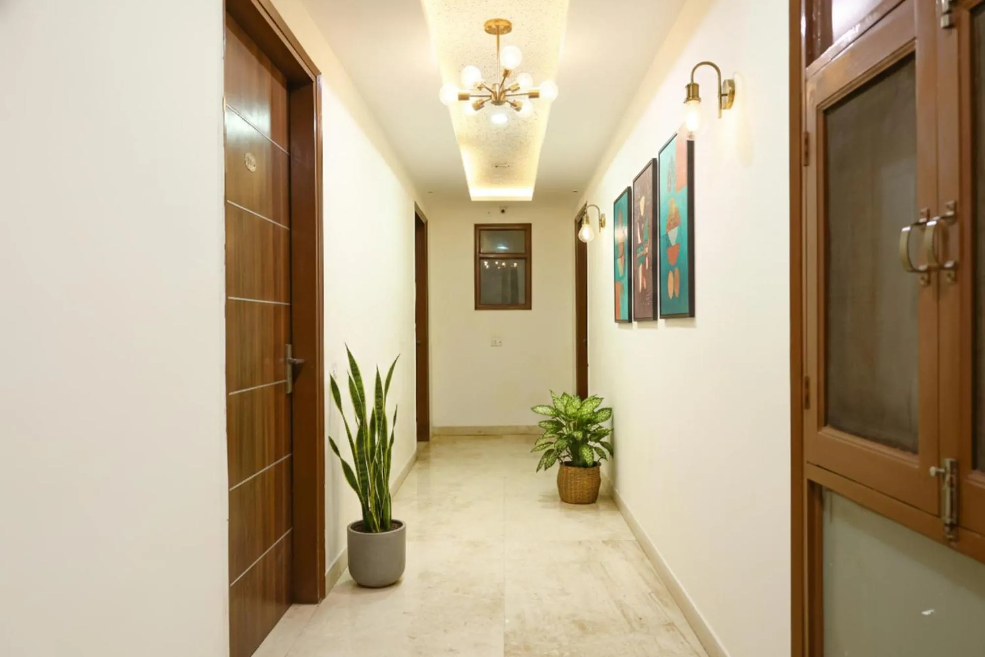 Lobby or reception in Hotel HSP Suites - Nr IGI Airport, New Delhi