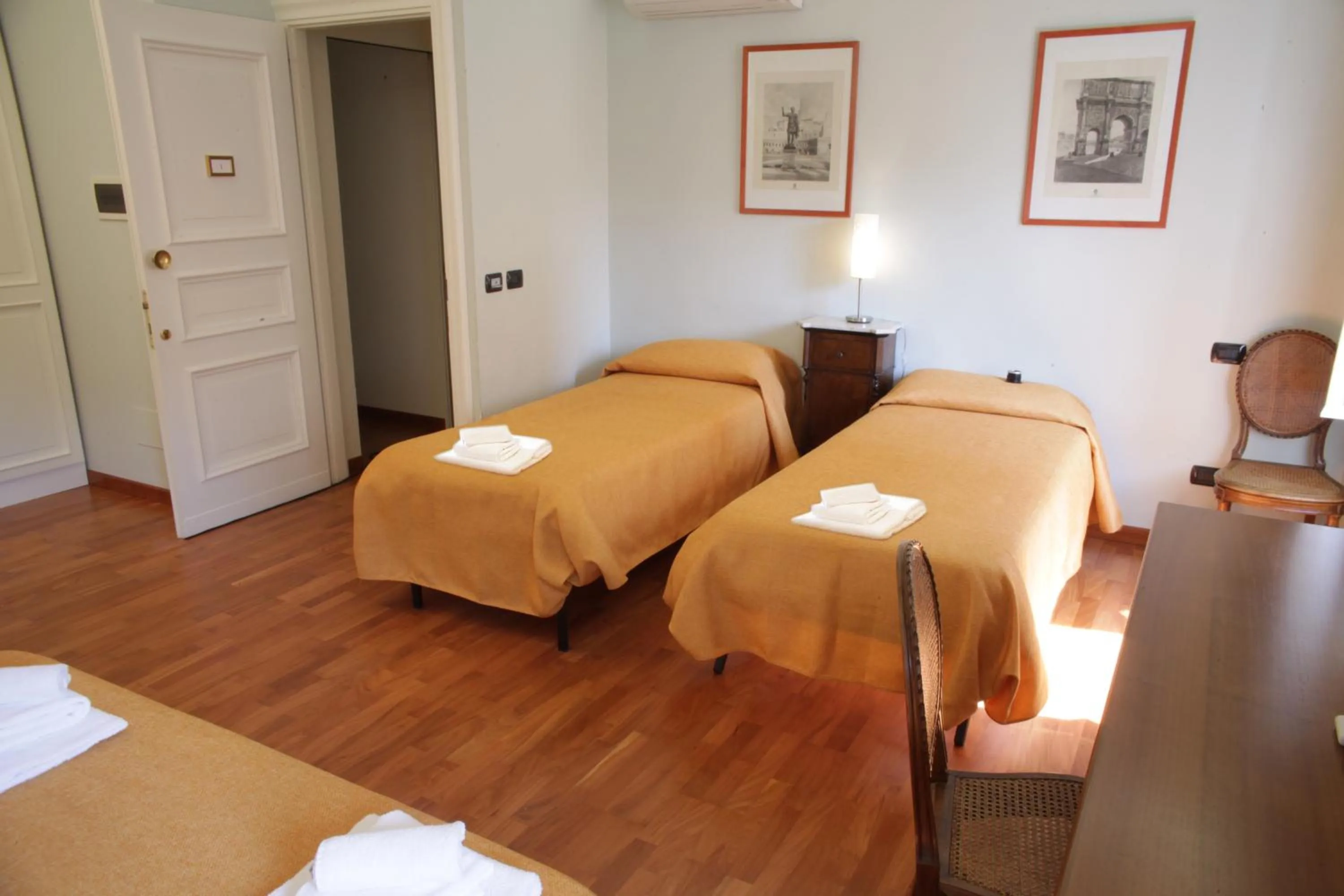 Bedroom, Bed in Domus Real Cardello