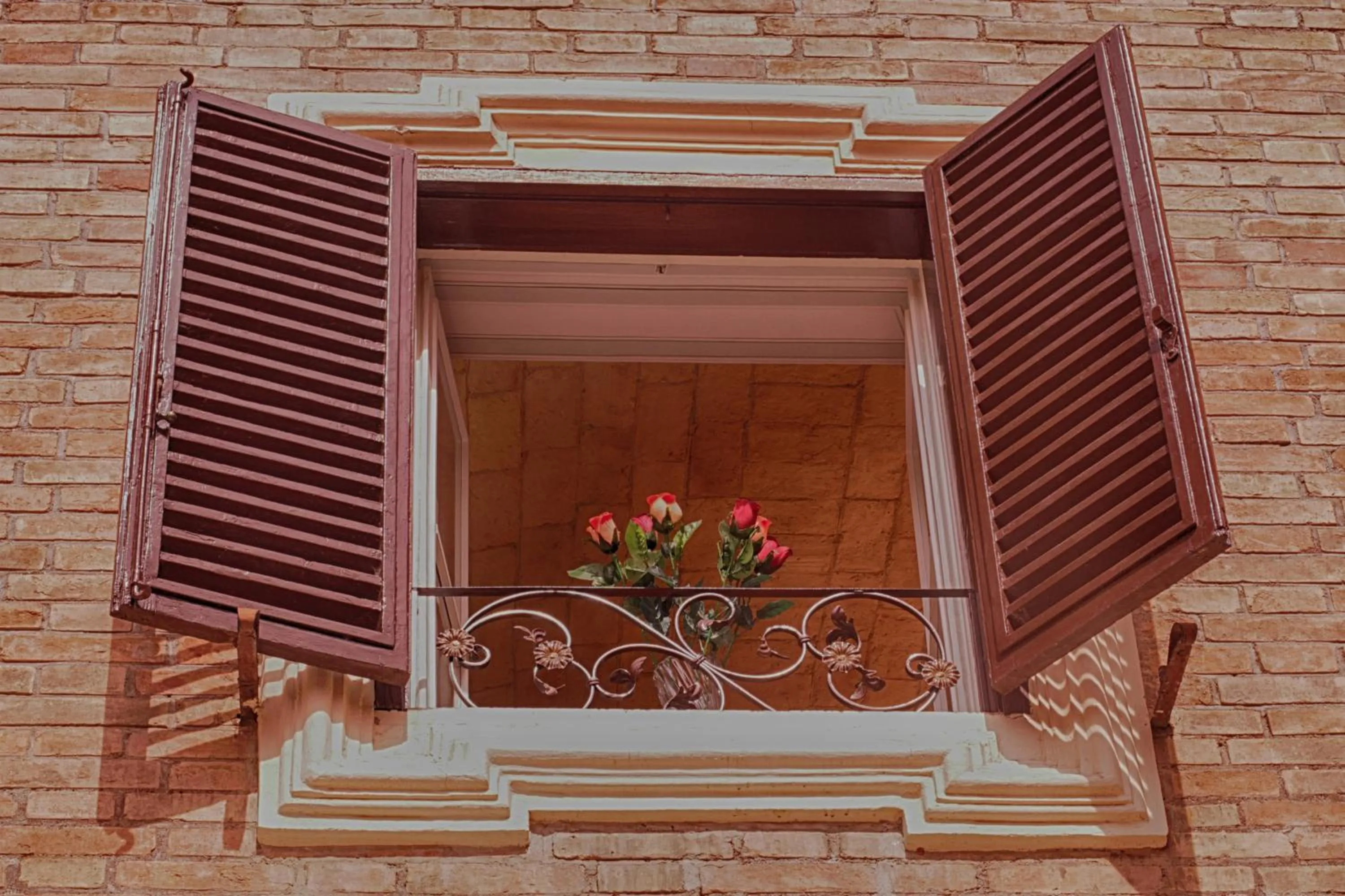 Property building in Domus Real Cardello