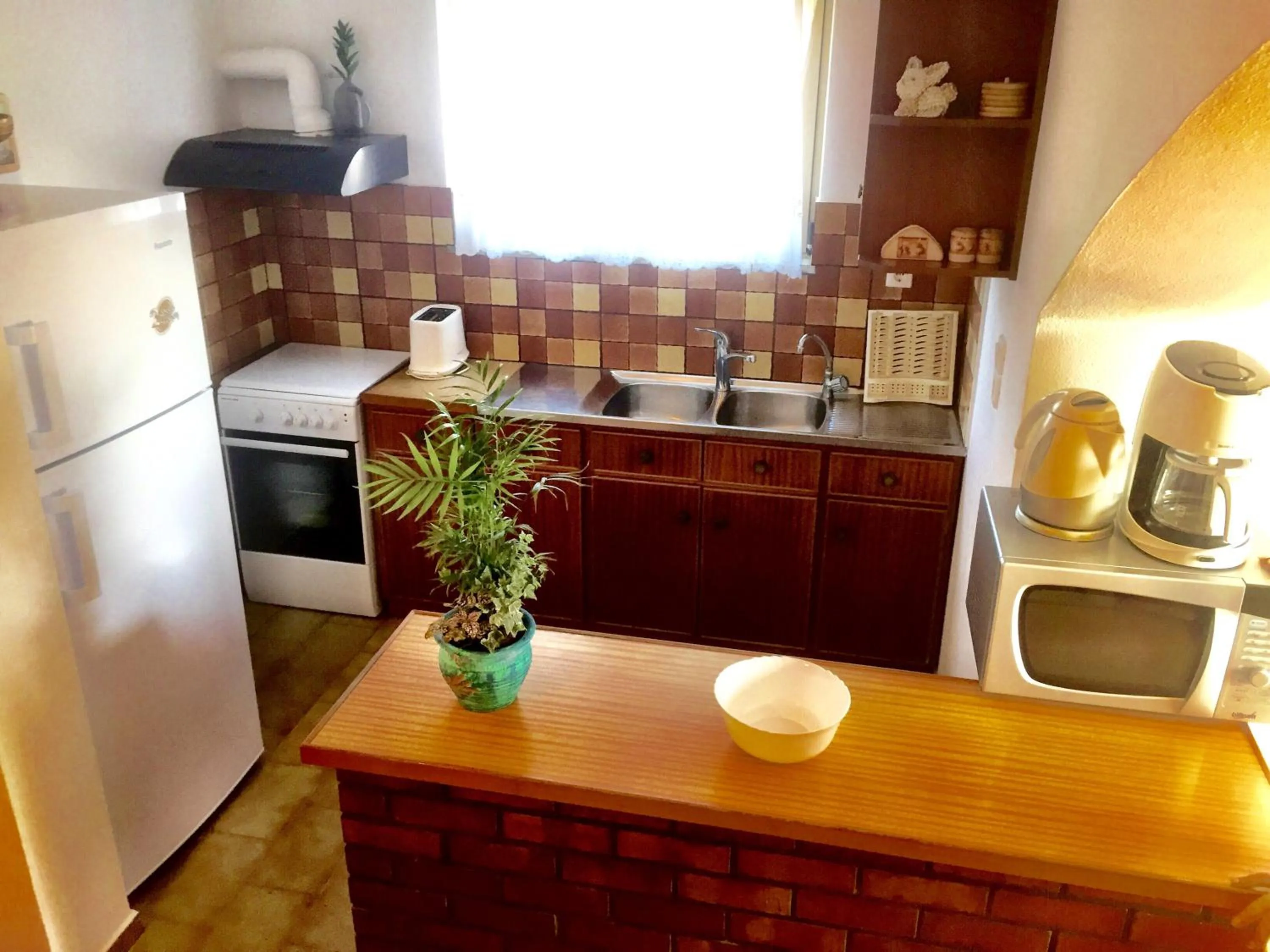 Coffee/tea facilities in Irene Villa