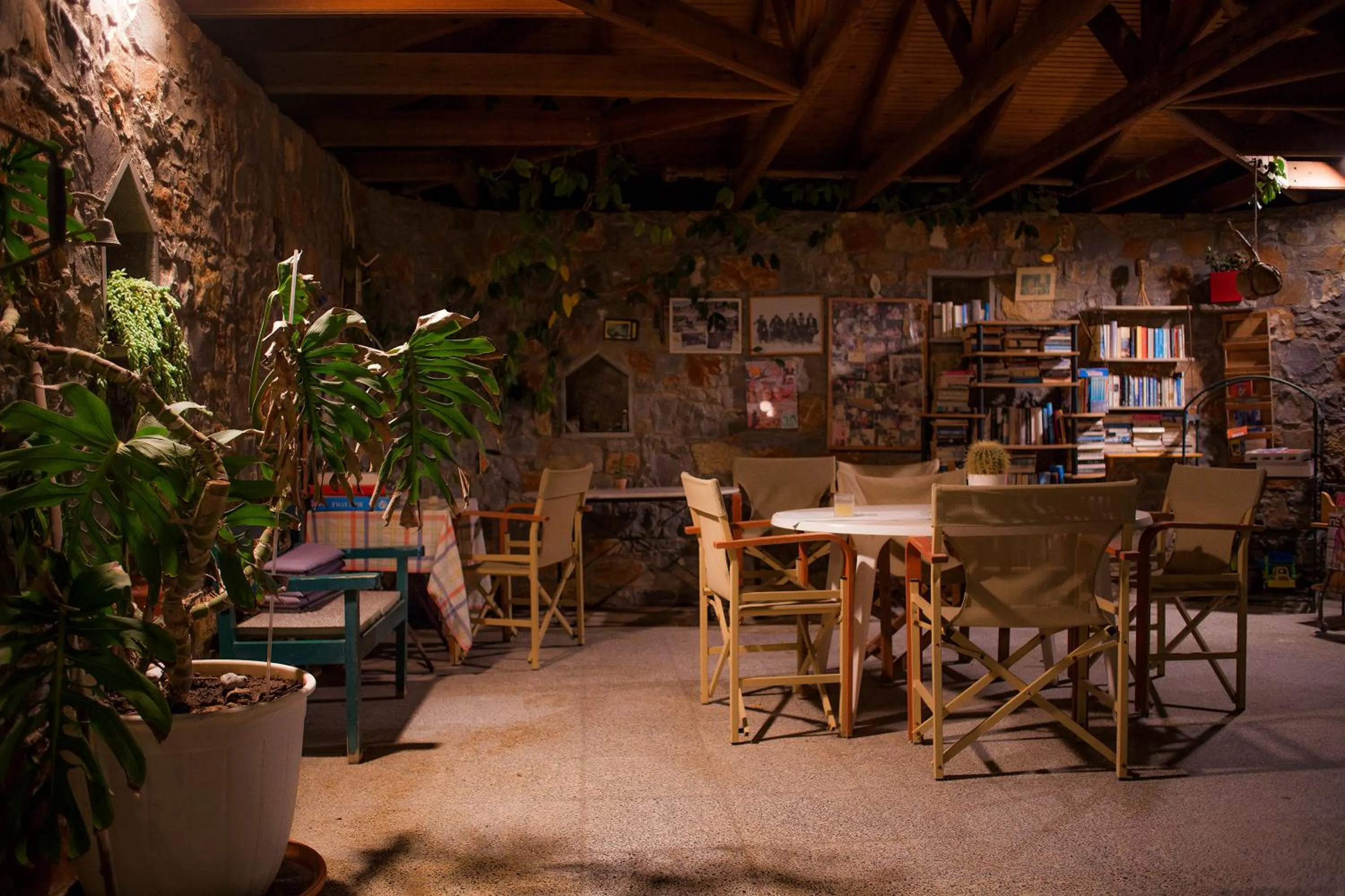 Communal lounge/ TV room in Irene Villa