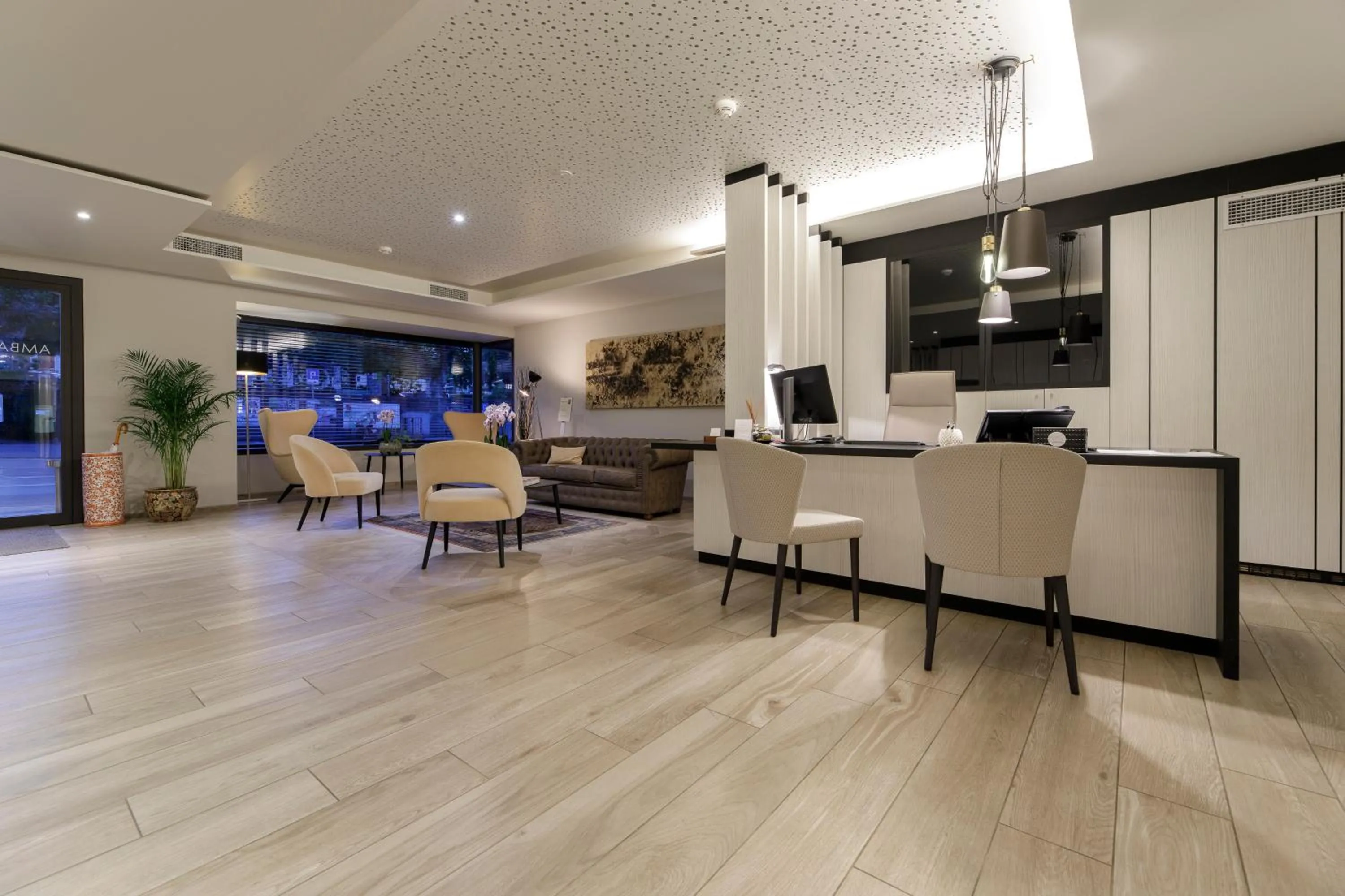 Lobby or reception in Ambassador Boutique Hotel