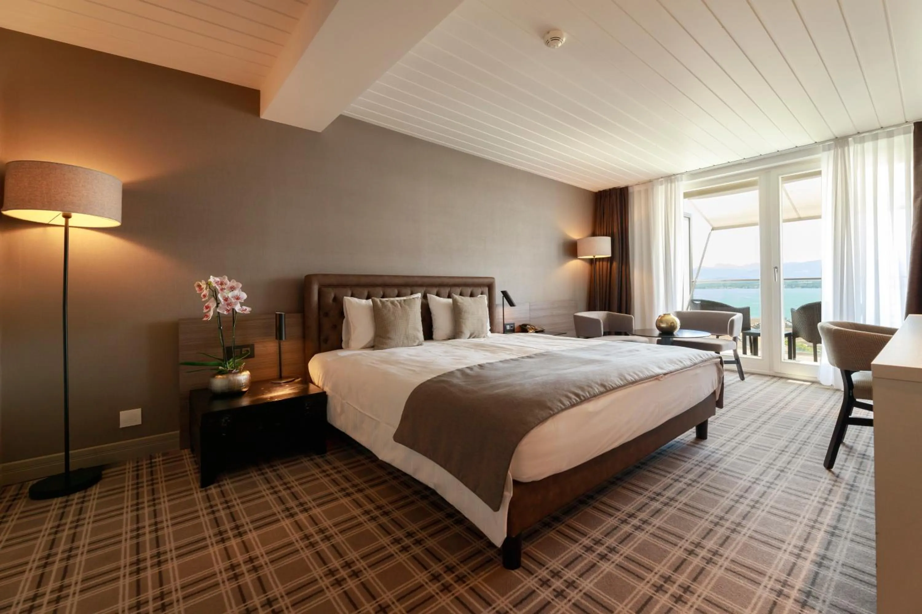 Photo of the whole room, Bed in Ambassador Boutique Hotel