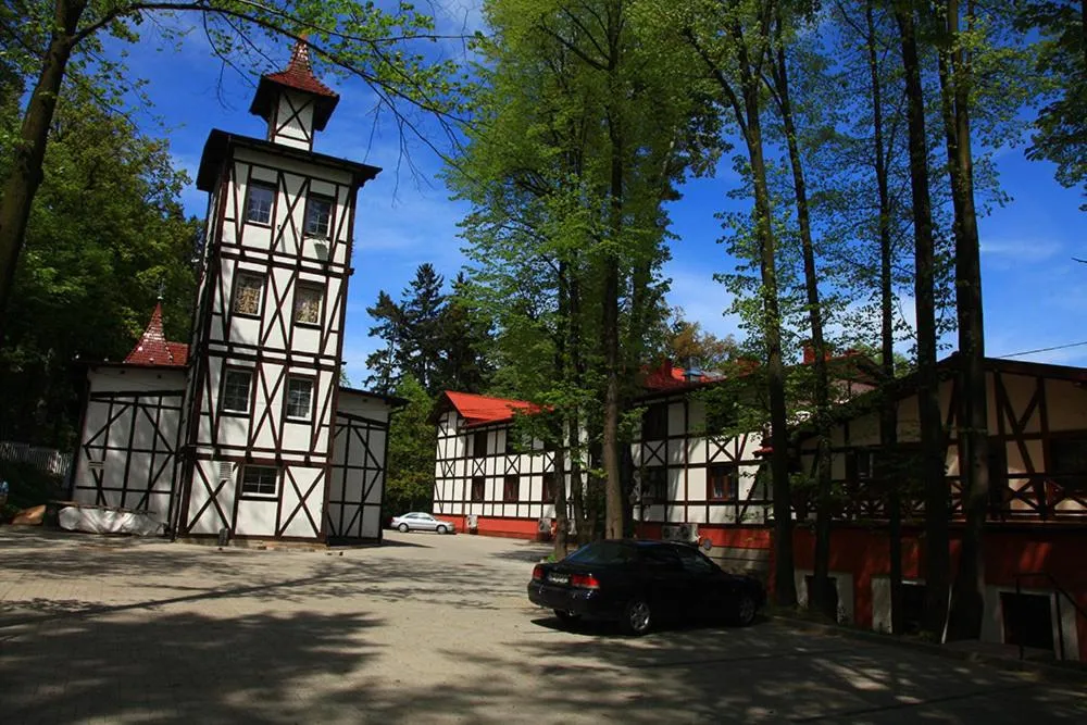 Facade/entrance in Bukowy Dworek