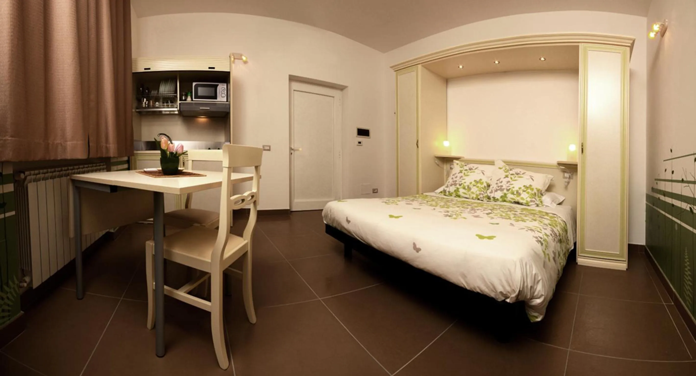 TV and multimedia, Bed in Bedrooms B&B