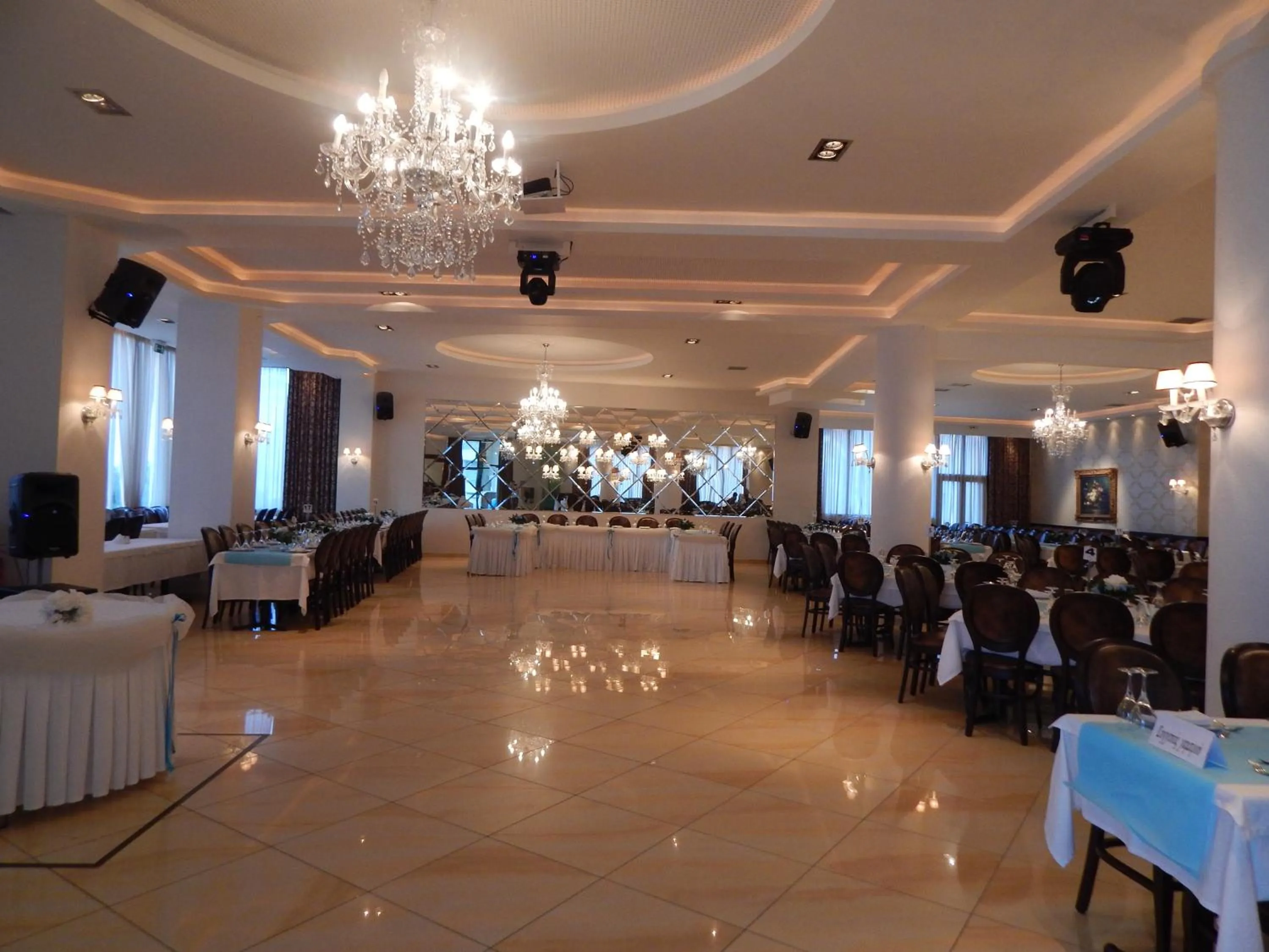 Banquet/Function facilities in Rihios Hotel