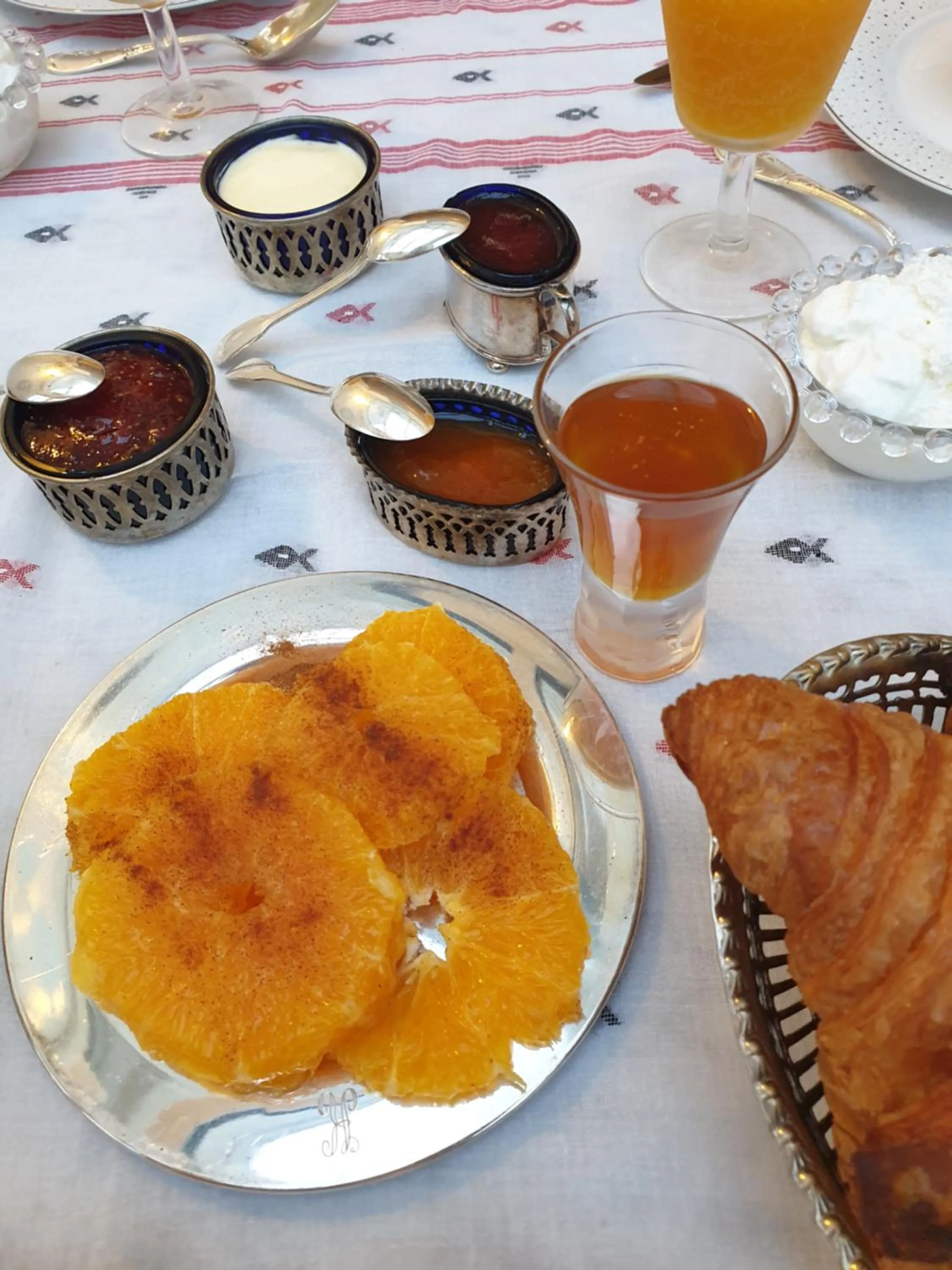 Breakfast in La Maison des Thermes, Chambre d'hôte