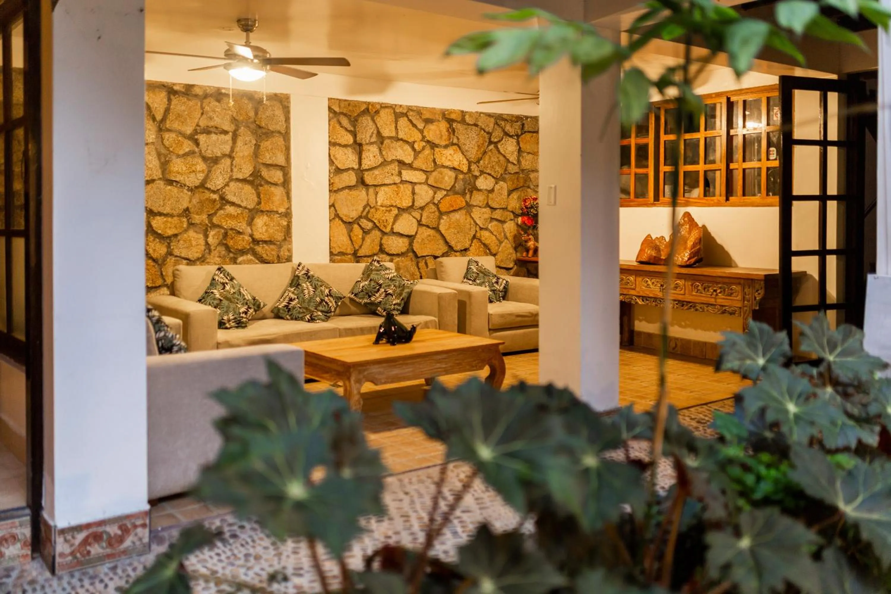 Gringo Bill's Boutique Hotel