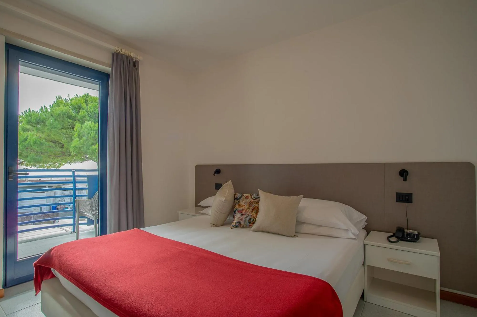 Bed in Hotel Sirenetta