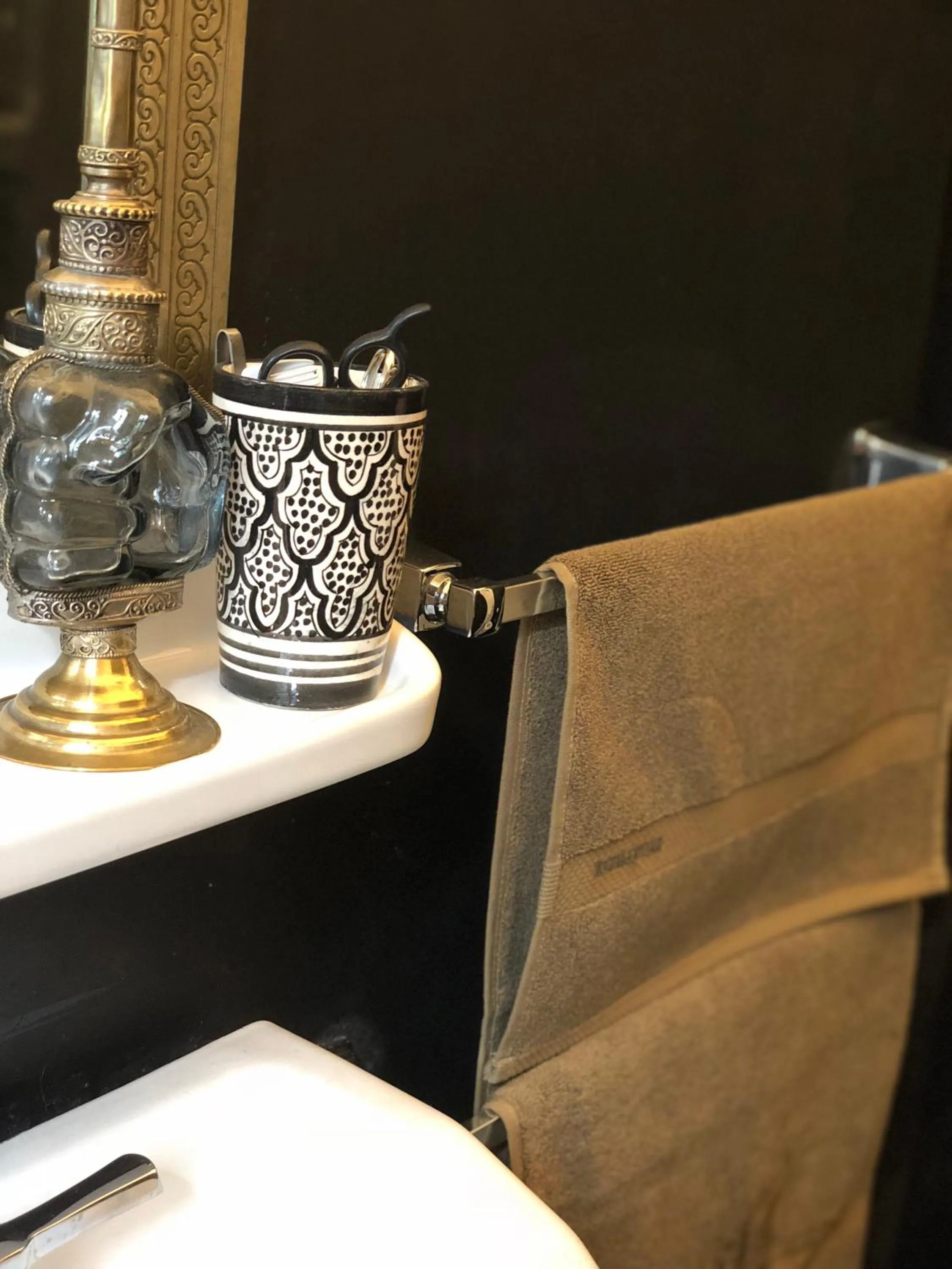 Toilet in Riad Tibibt