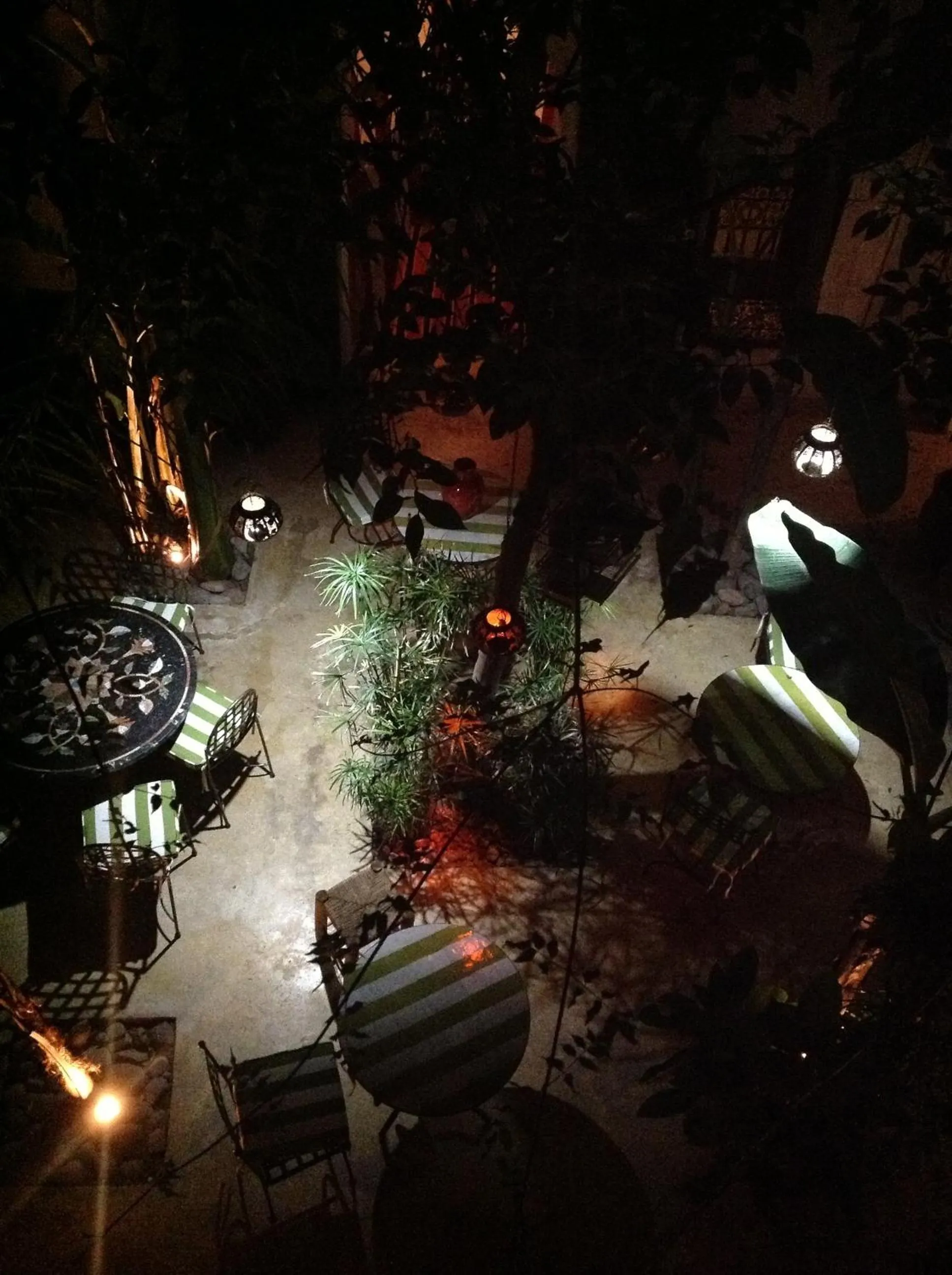 Restaurant/places to eat in Riad Tibibt