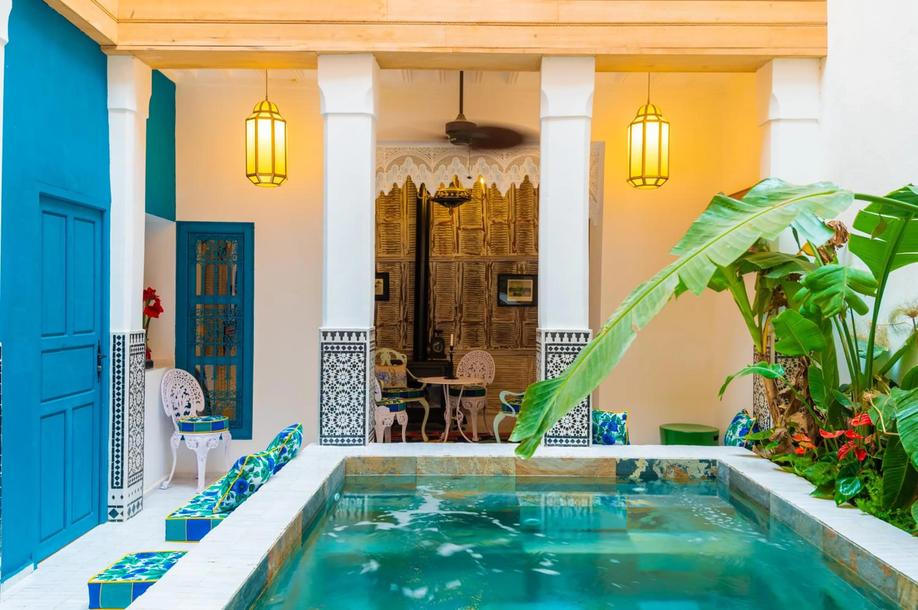 Swimming pool in Riad Tibibt