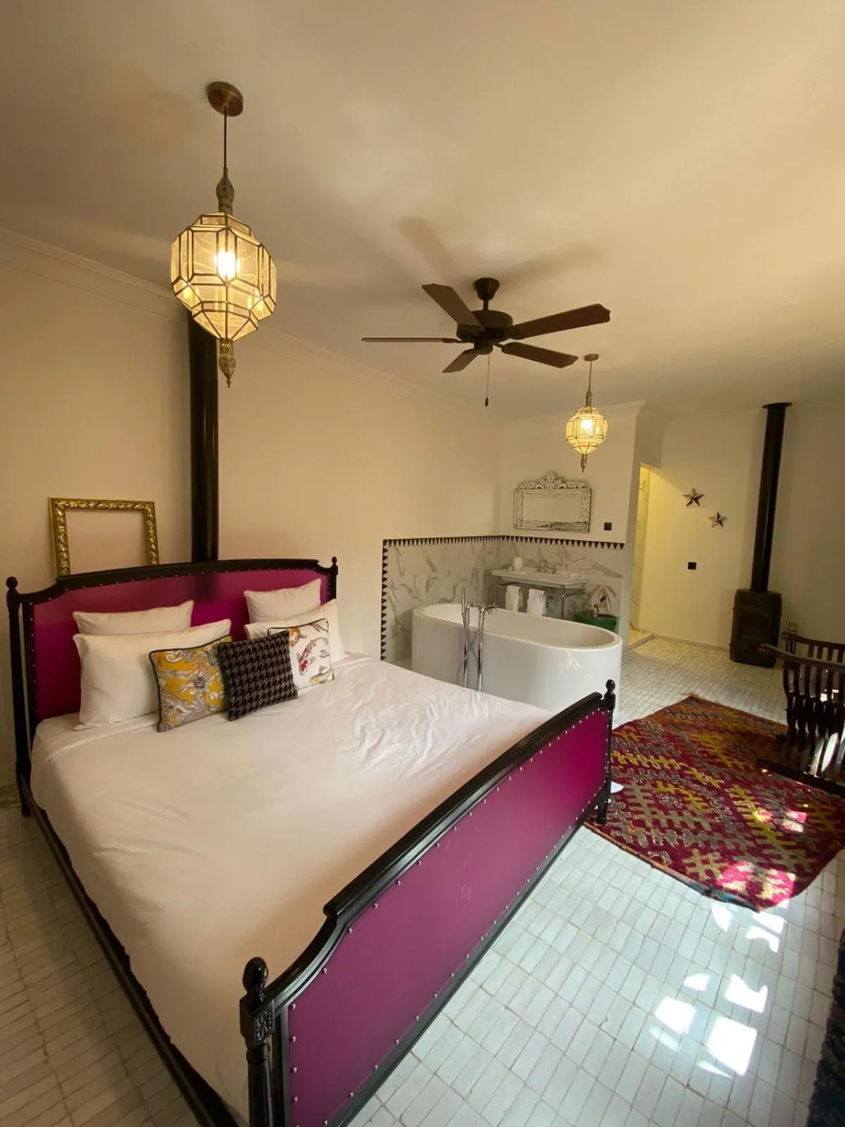 Photo of the whole room, Bed in Riad Tibibt