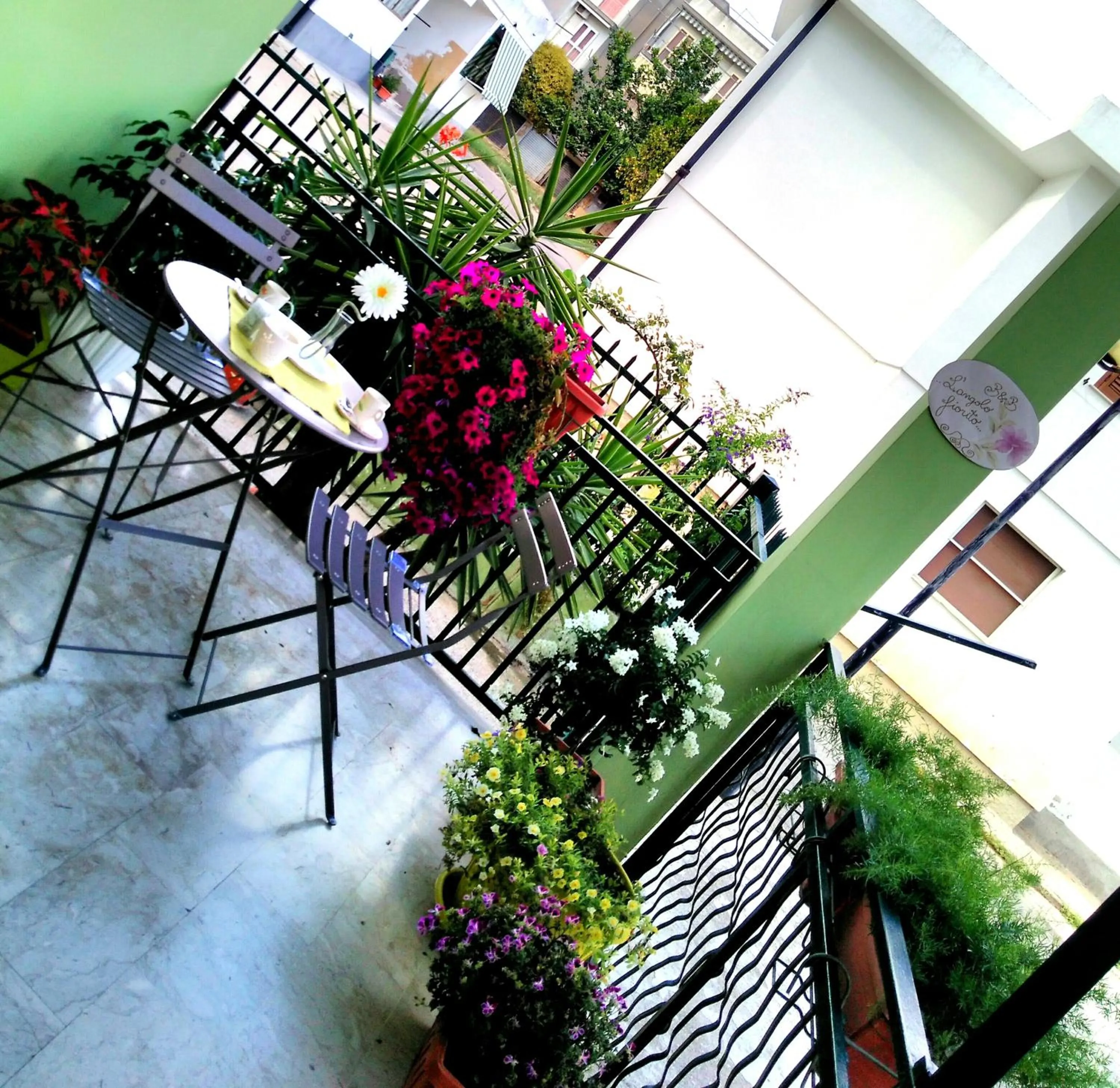 Balcony/Terrace in B&B L'angolo fiorito