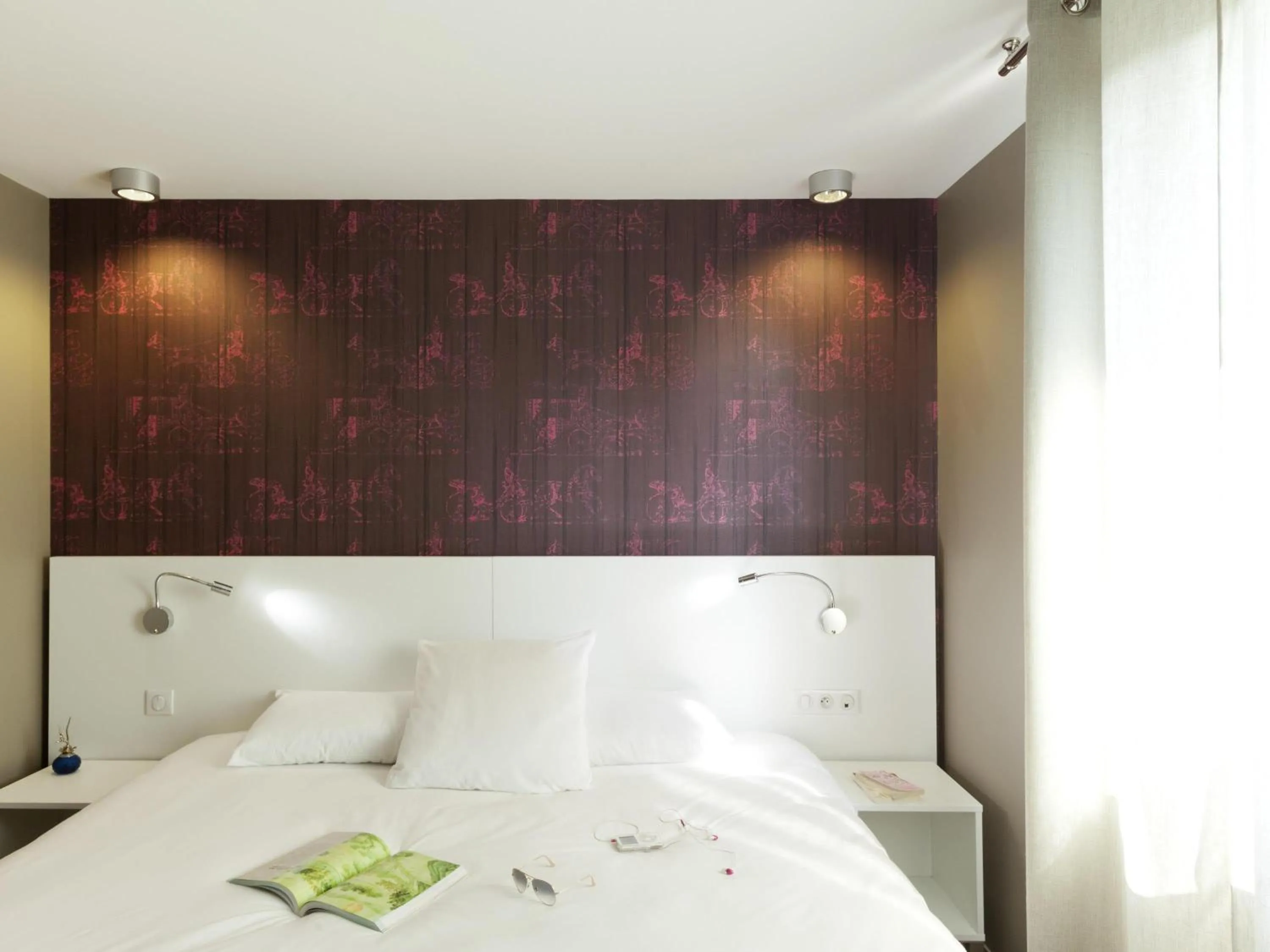 Bedroom, Bed in ibis Styles Rennes St. Gregoire