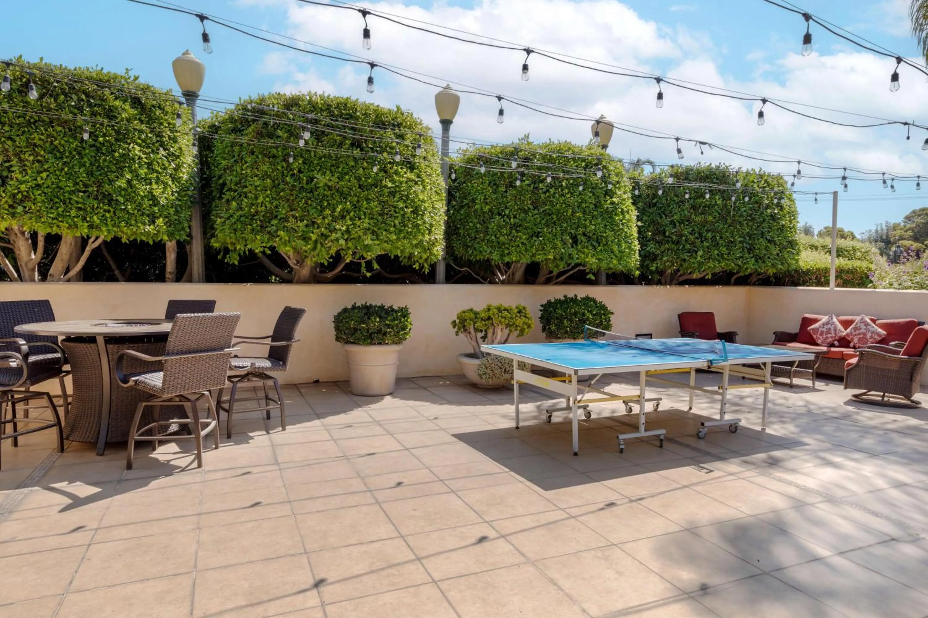 Sports in Best Western Plus South Coast Inn