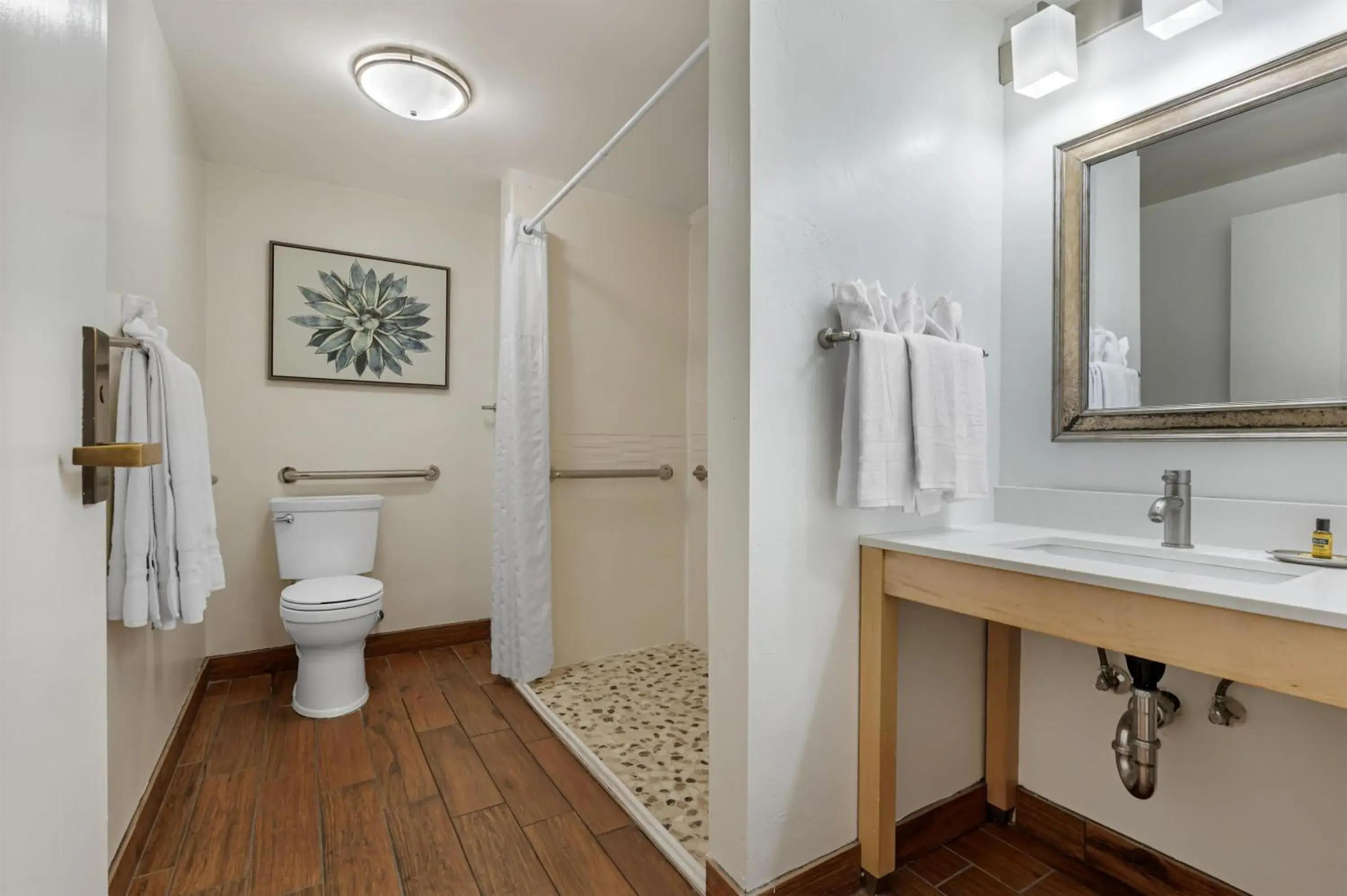 King Suite with Roll-In Shower and Sofa Bed - Disability Access/Non-Smoking in Best Western Plus South Coast Inn King Suite with Roll-In Shower and Sofa Bed - Disability Access/Non-Smoking in Best Western Plus South Coast Inn