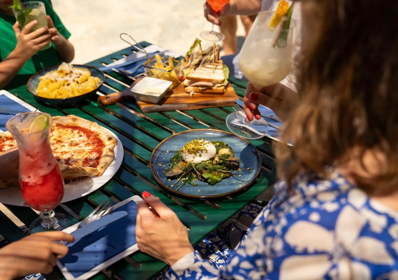 Restaurant/places to eat in Langley Resort Napoléon Bonaparte